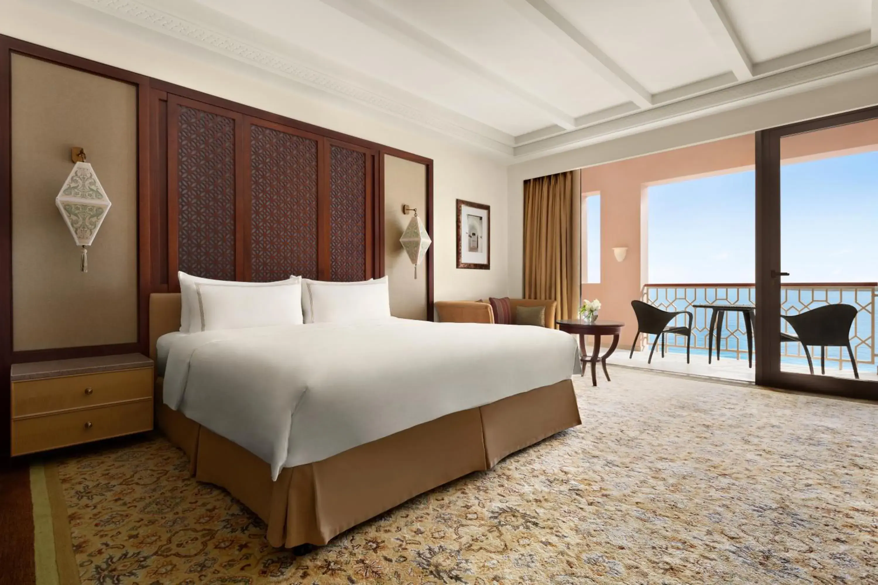 View (from property/room), Bed in Shangri-La Al Husn Resort & Spa