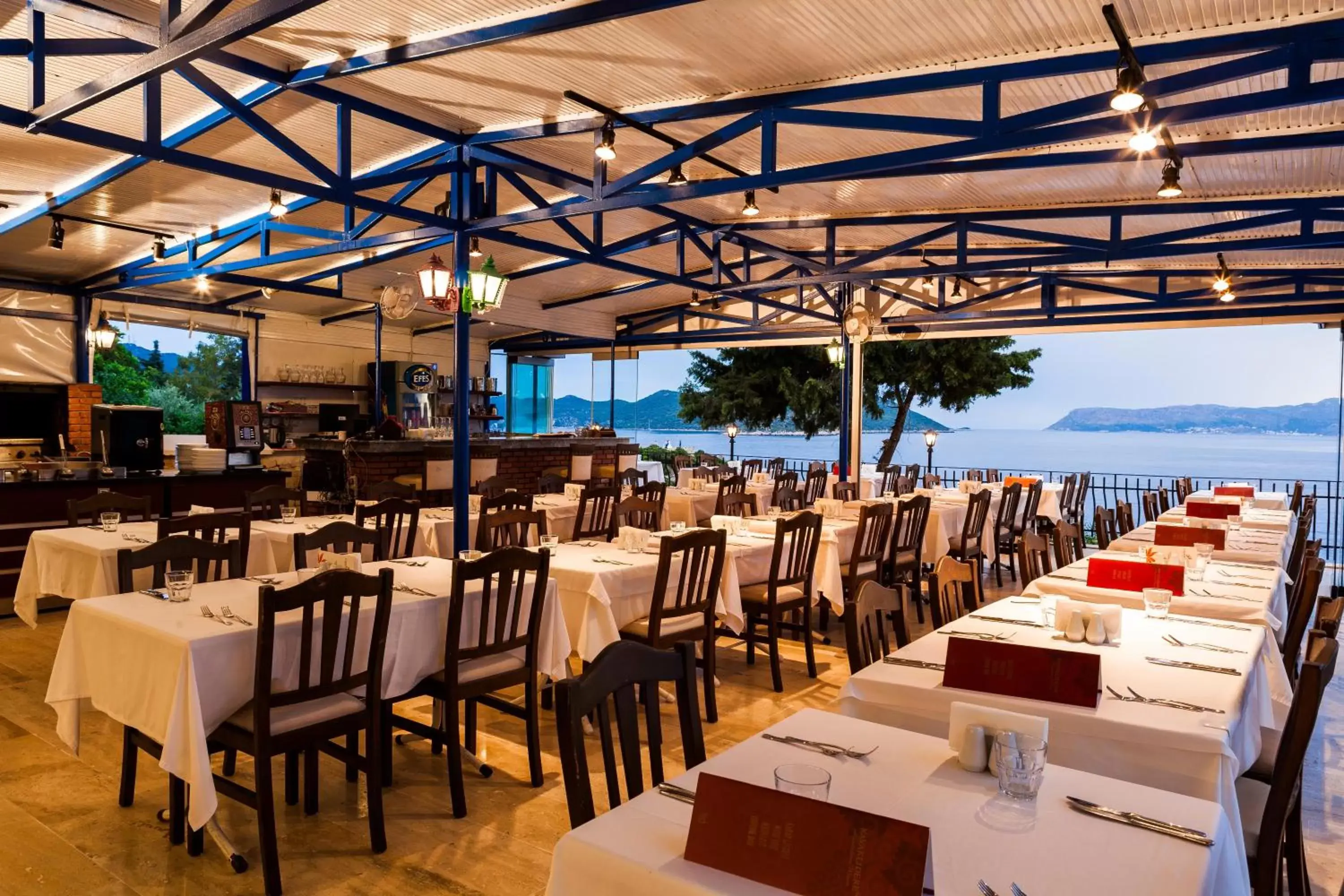 Restaurant/Places to Eat in Aqua Princess Hotel
