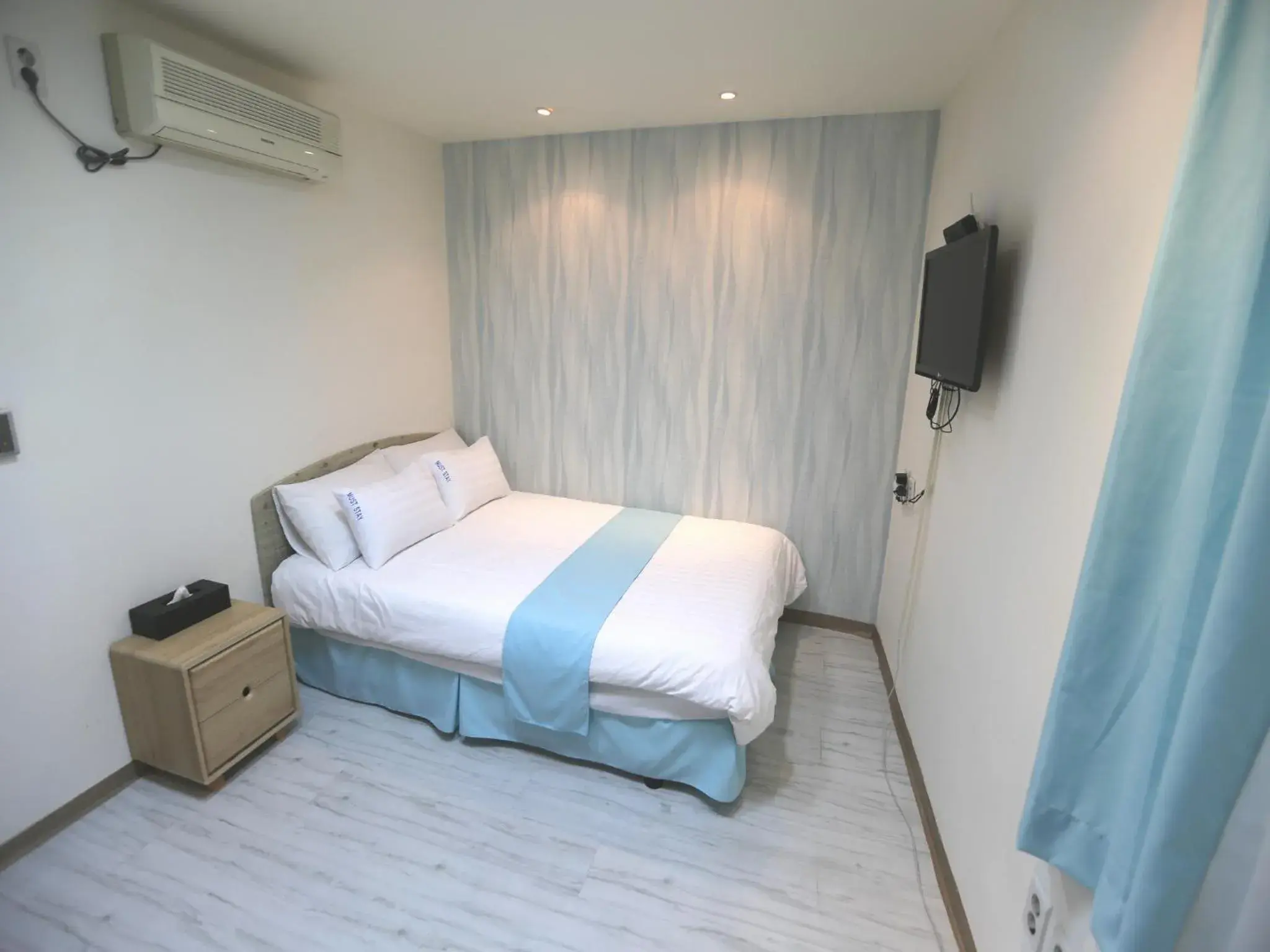 Bed in MUST STAY HOTEL Myeongdong