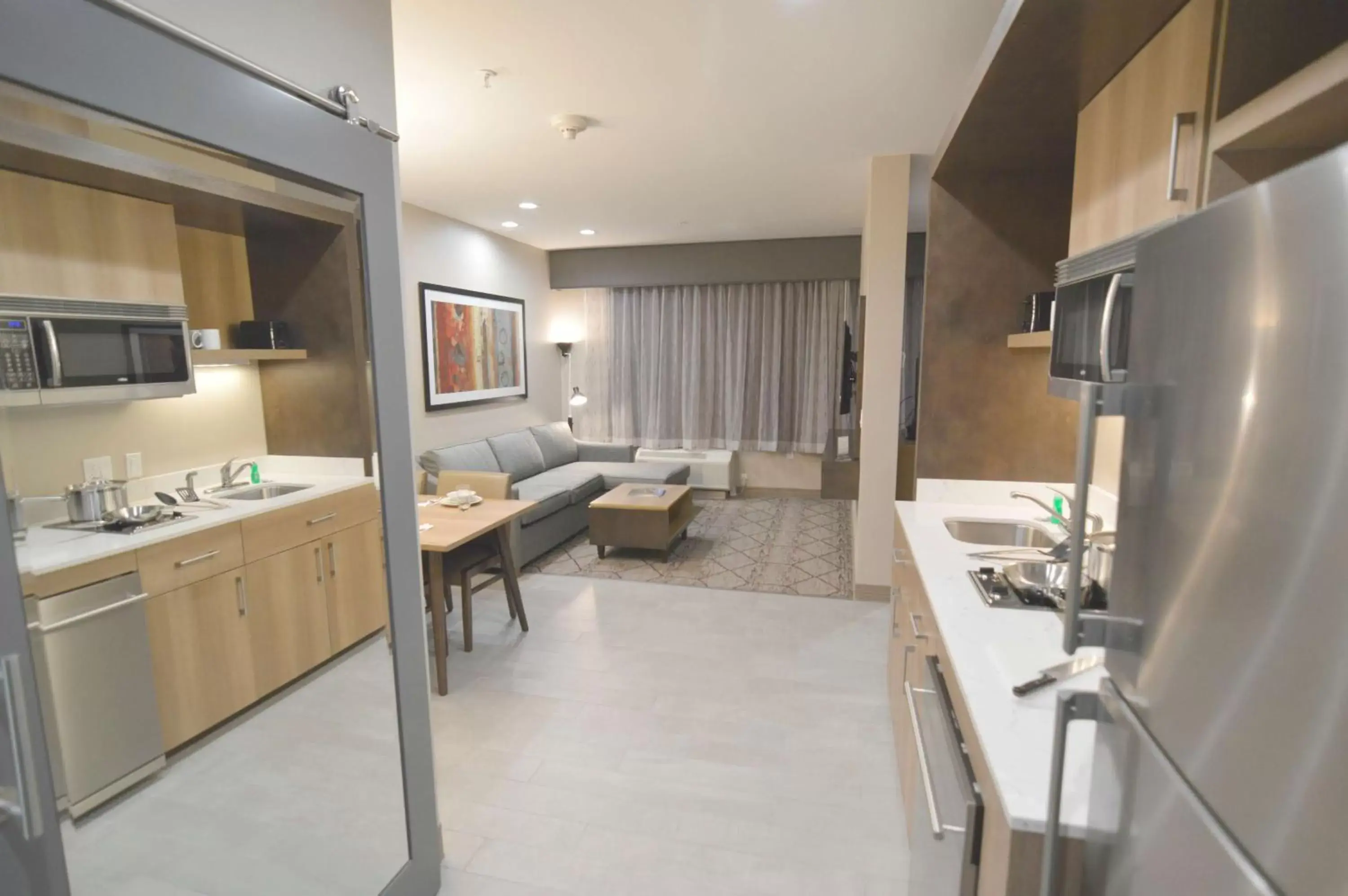 Photo of the whole room, Kitchen/Kitchenette in Best Western Executive Residency IH-37 Corpus Christi