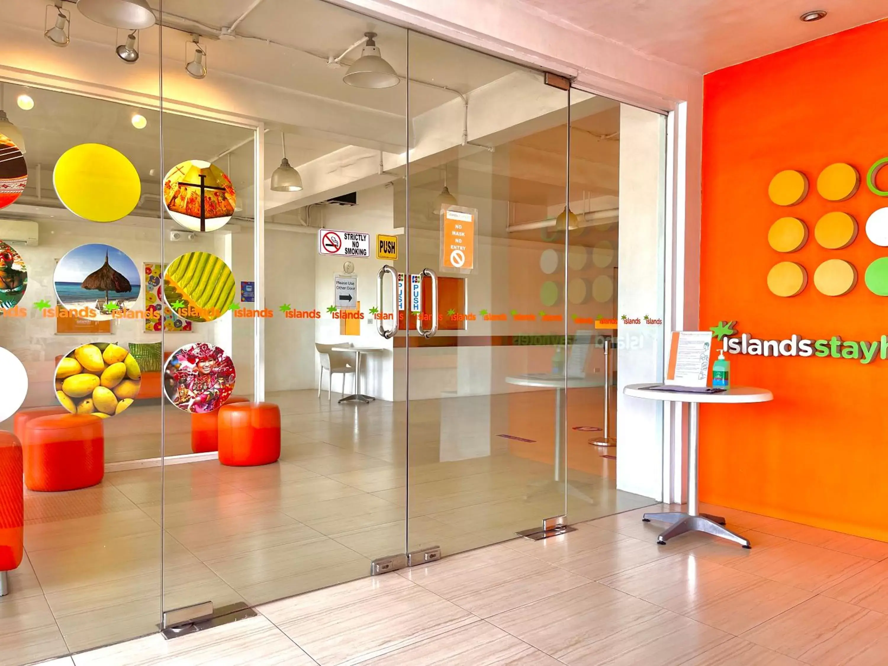 Lobby or reception in Islands Stay Hotels Mactan Lobby or reception in Islands Stay Hotels Mactan