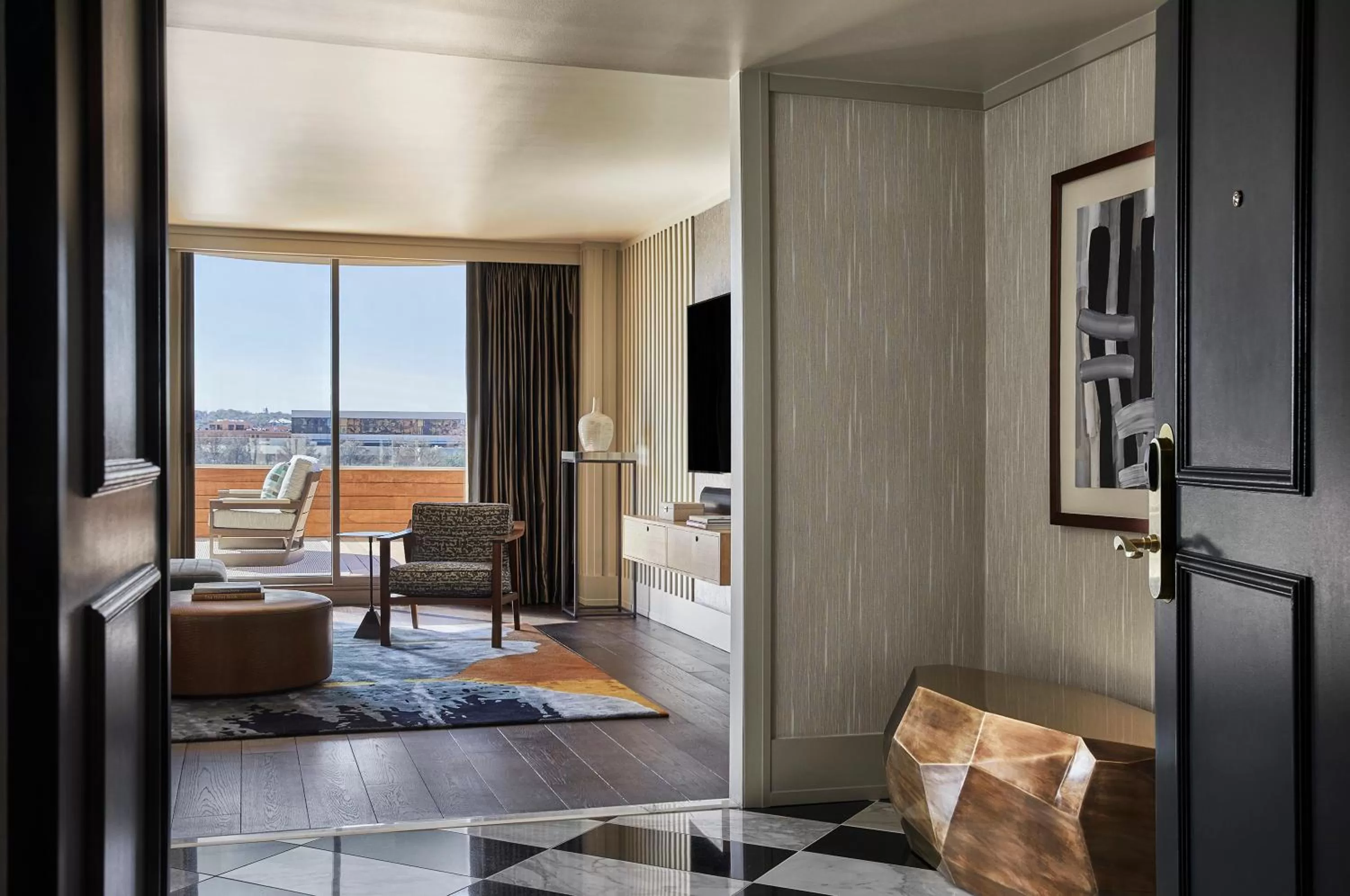 Seating area, Bed in Four Seasons Hotel Austin