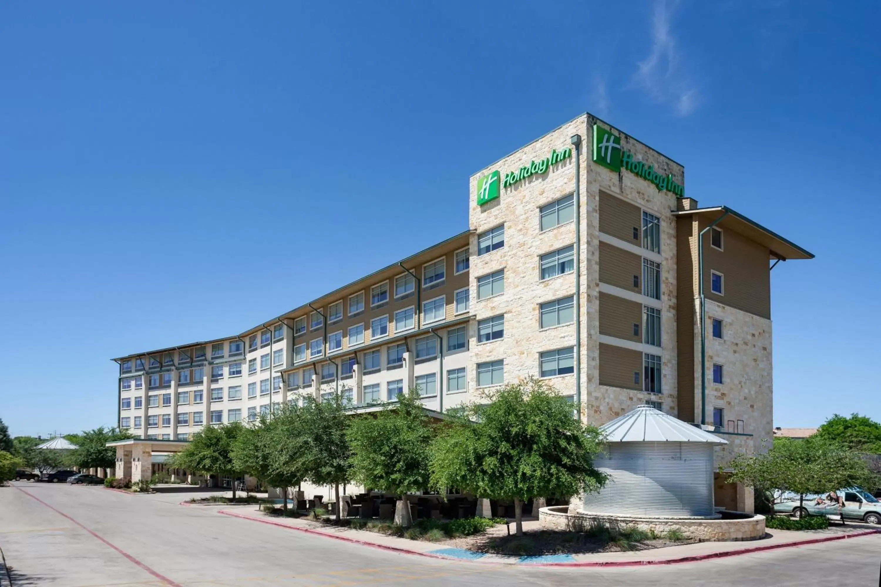 Property Building in Holiday Inn San Antonio Northwest- SeaWorld Area, an IHG Hotel