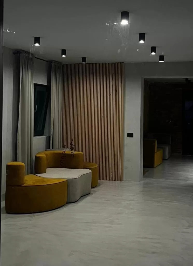 Seating Area in Garden Retreat Junior