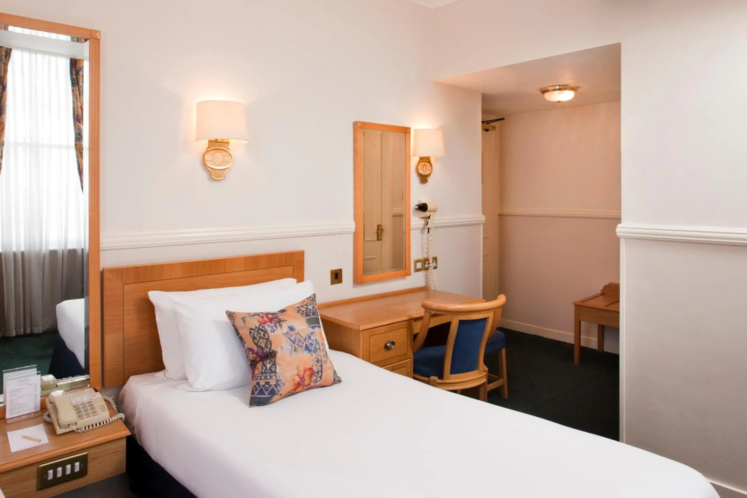 Bed in Berjaya Eden Park London Hotel