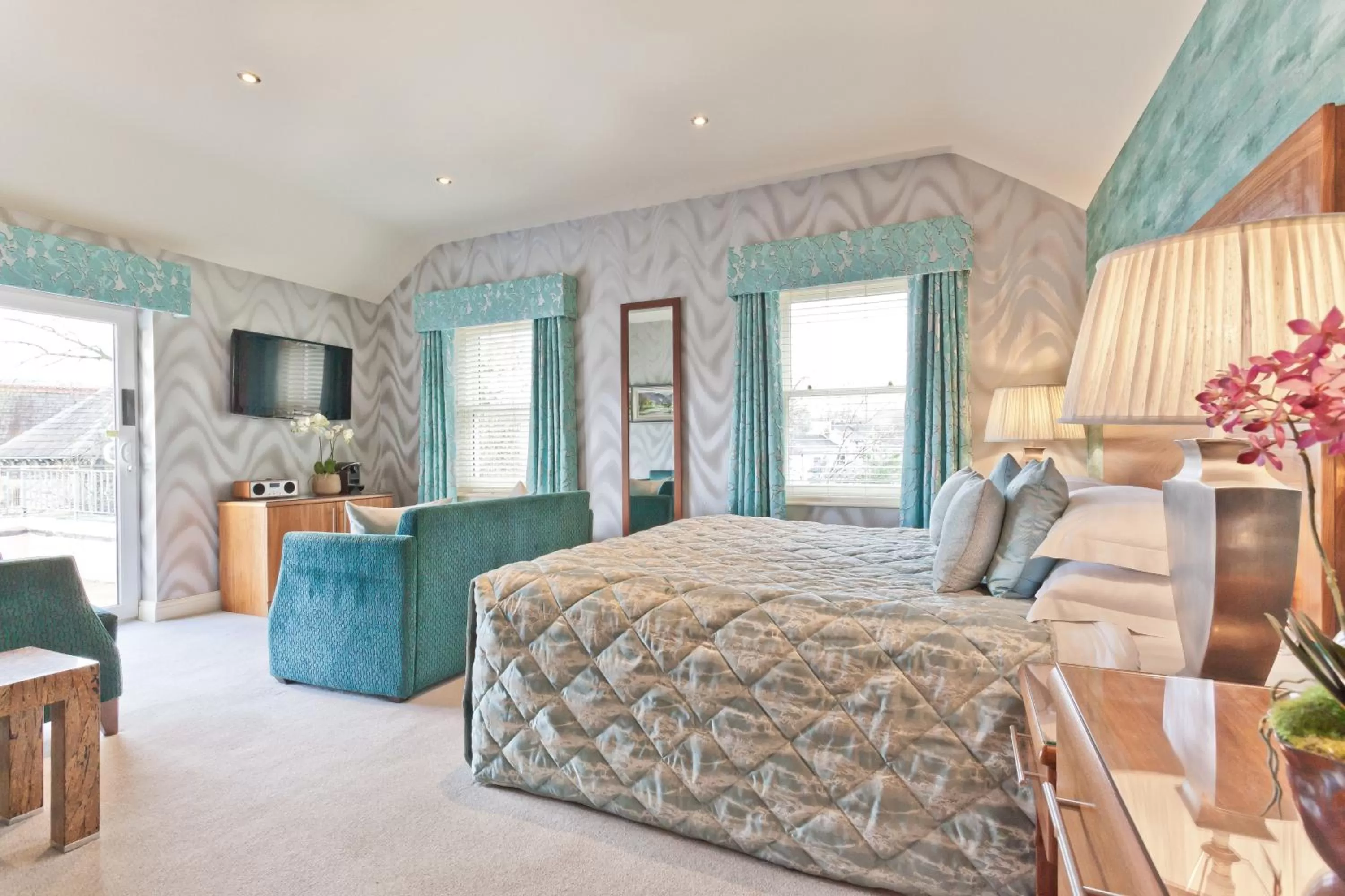 Photo of the whole room, Bed in Ambleside Salutation Hotel & Spa