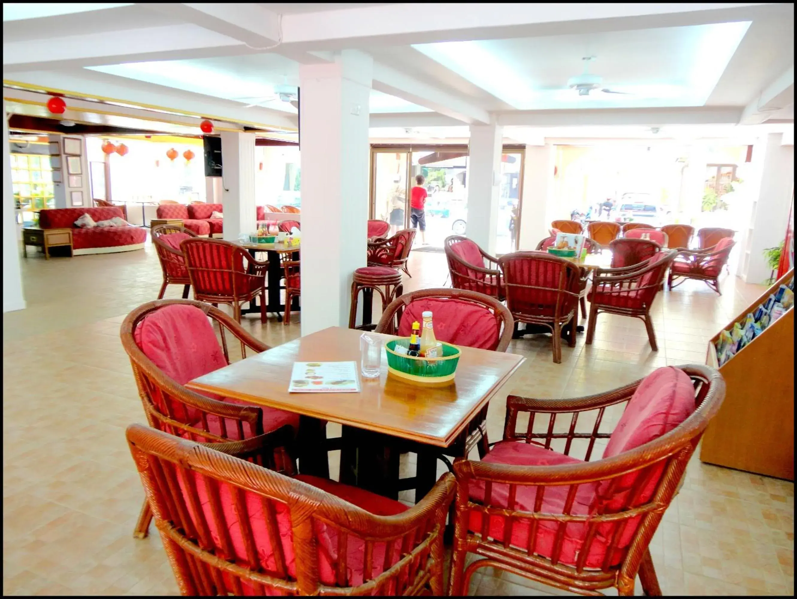 Restaurant/places to eat in Boomerang Inn Restaurant/places to eat in Boomerang Inn