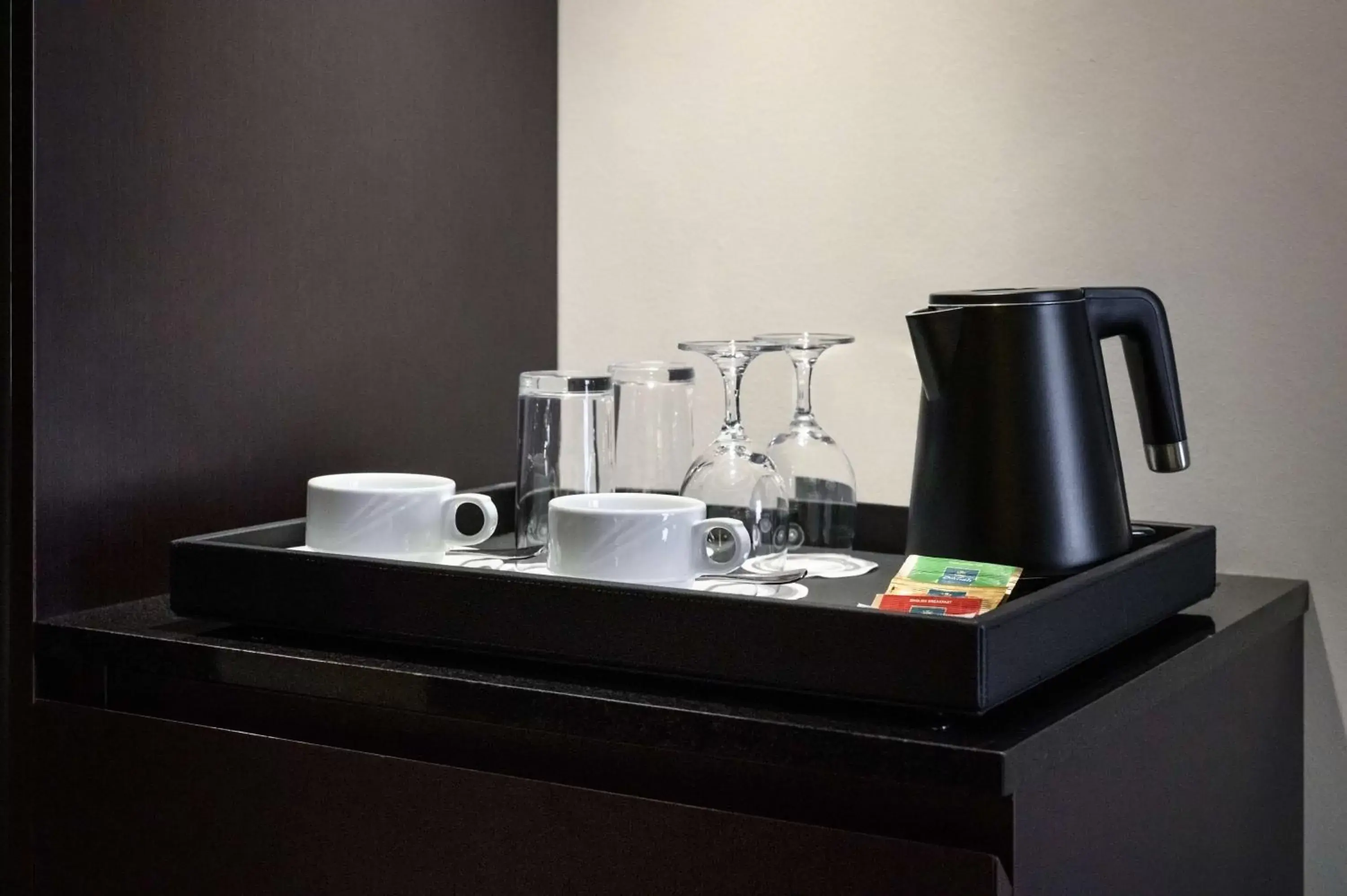 Bathroom, Coffee/Tea Facilities in Radisson Blu MBD Hotel Noida