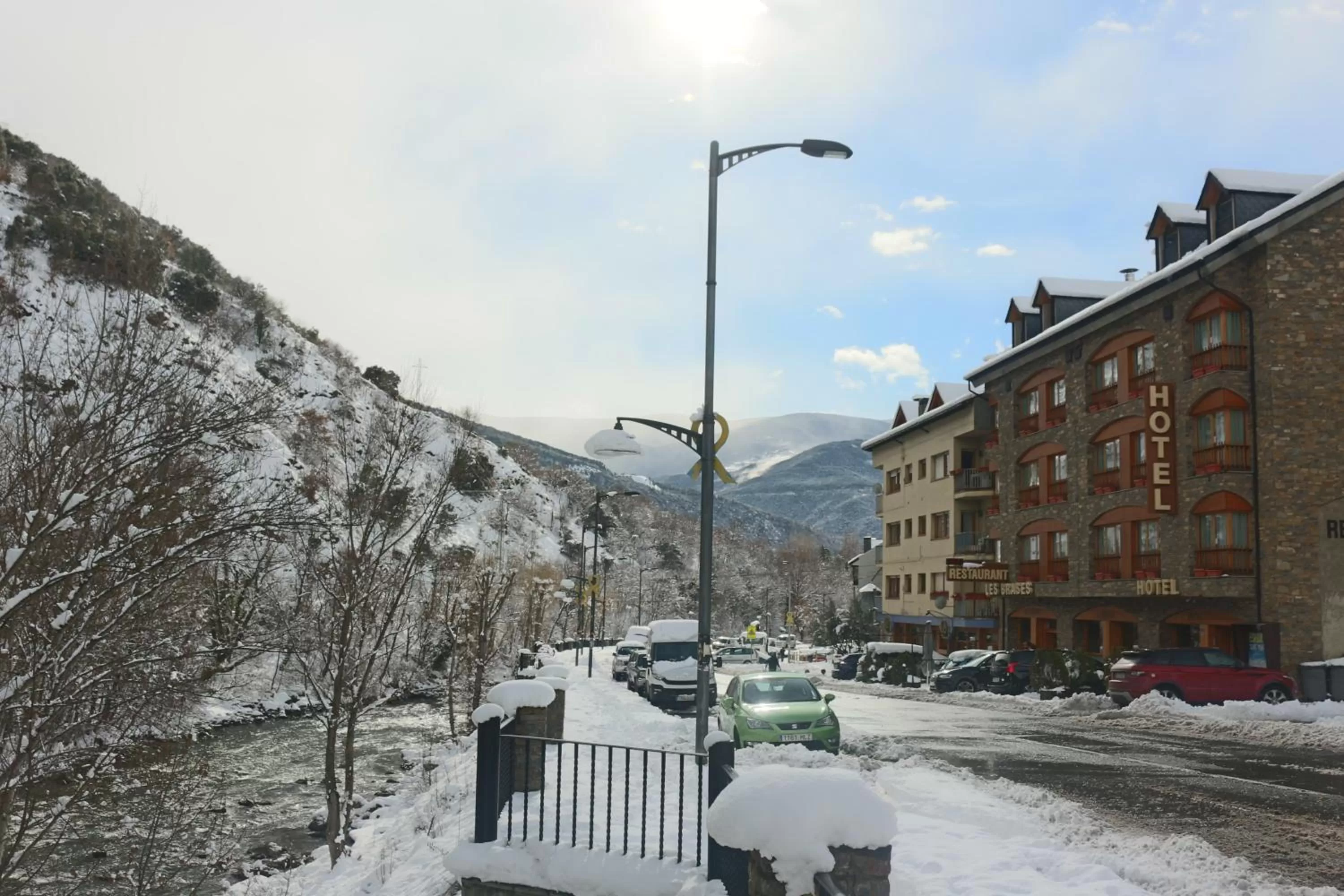 Property building in Hotel Restaurant Les Brases