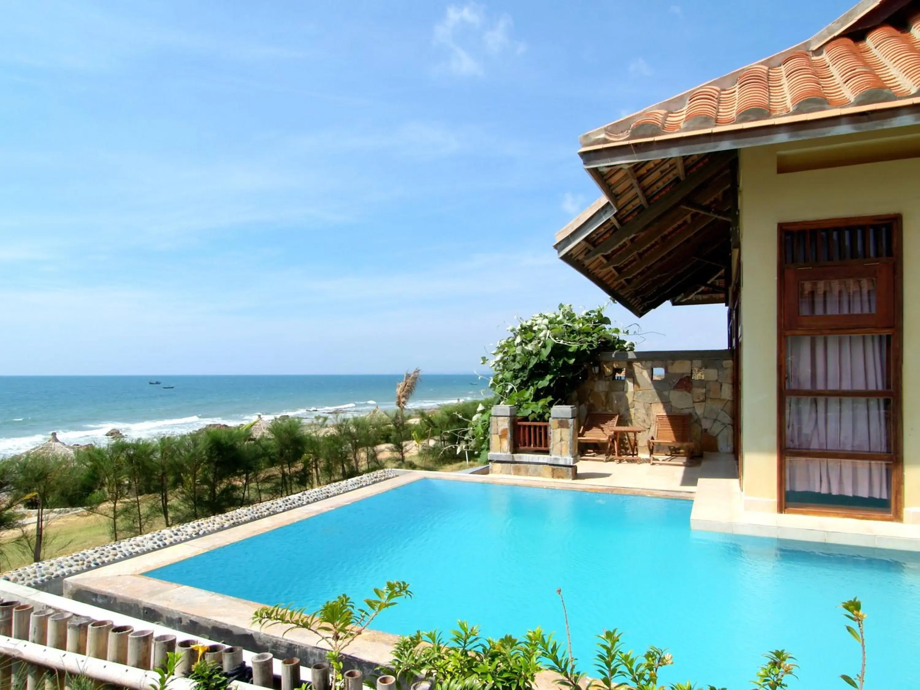 Beach Front Villa with Private Pool in Romana Resort & Spa