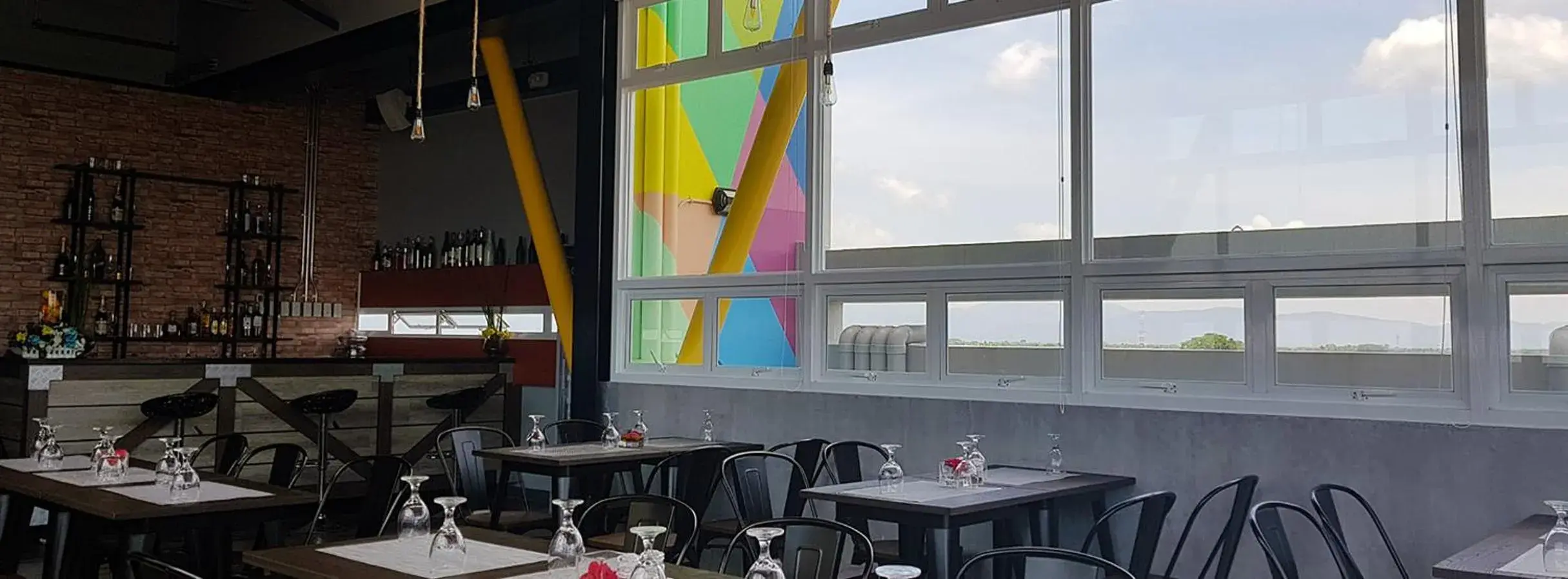 Restaurant/places to eat in GQ Plaza Restaurant/places to eat in GQ Plaza