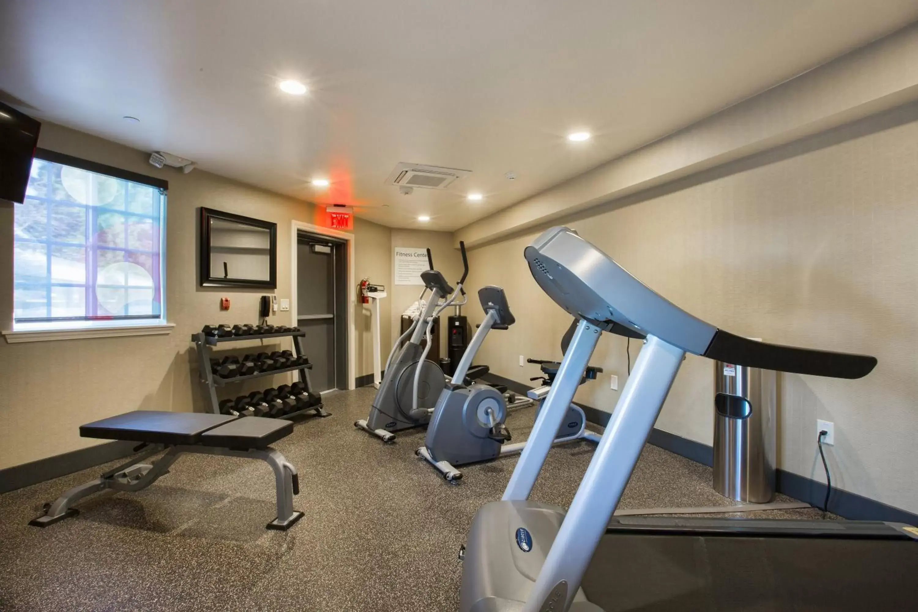 Fitness centre/facilities, Fitness Center/Facilities in Holiday Inn Express Mountain View South Palo Alto, an IHG Hotel