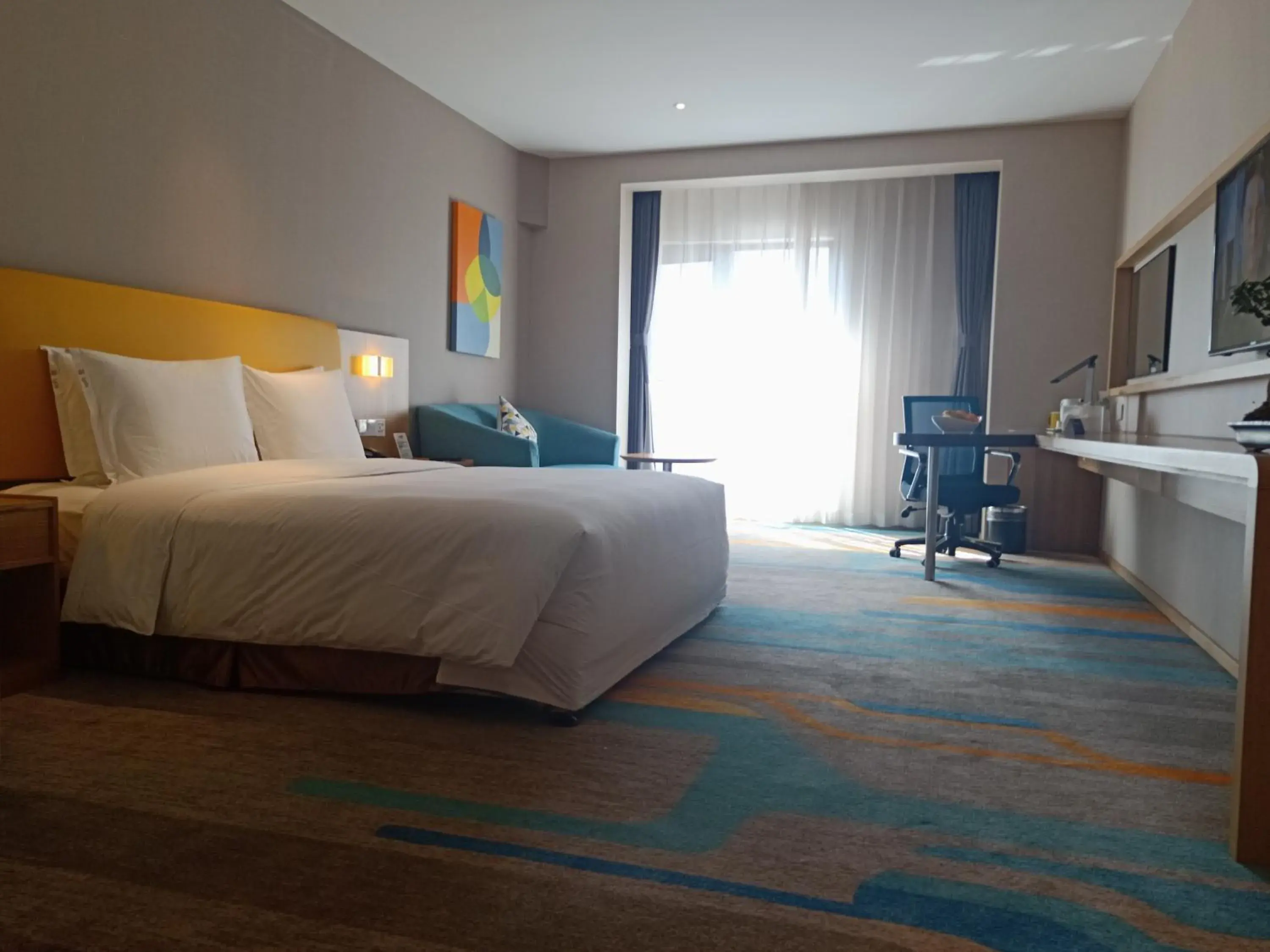 Photo of the whole room in Holiday Inn Express Xi'an Qujiang South, an IHG Hotel