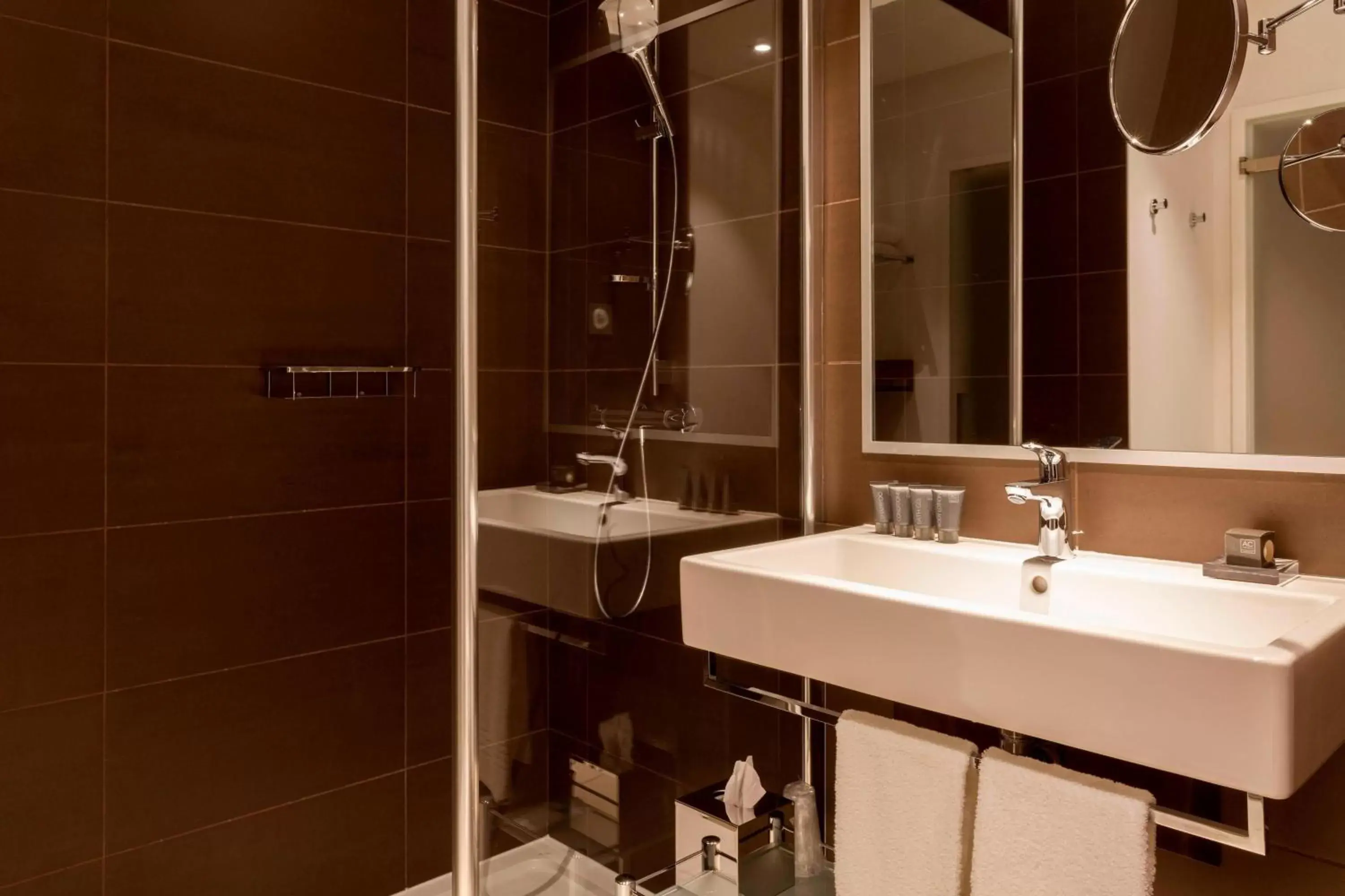 Bathroom in AC Hotel by Marriott Paris Le Bourget Airport