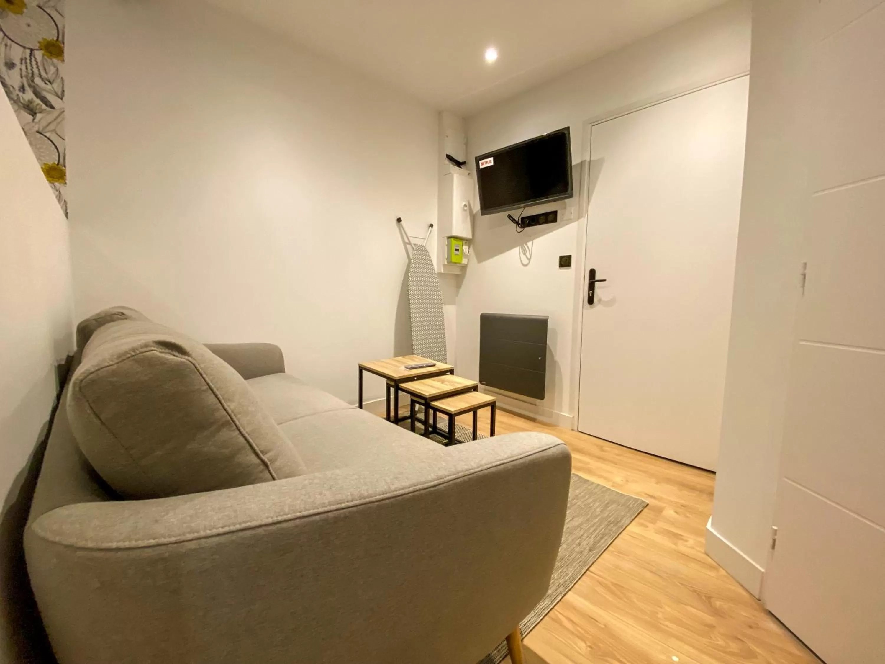 Seating Area in Le Bras d'or Apparts et Spa