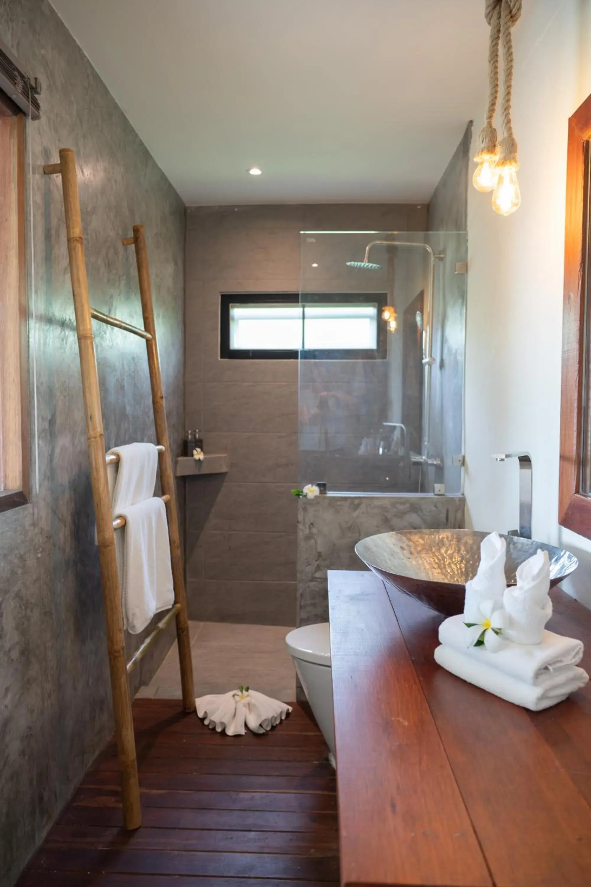 Shower, Bathroom in Sea Dance Resort