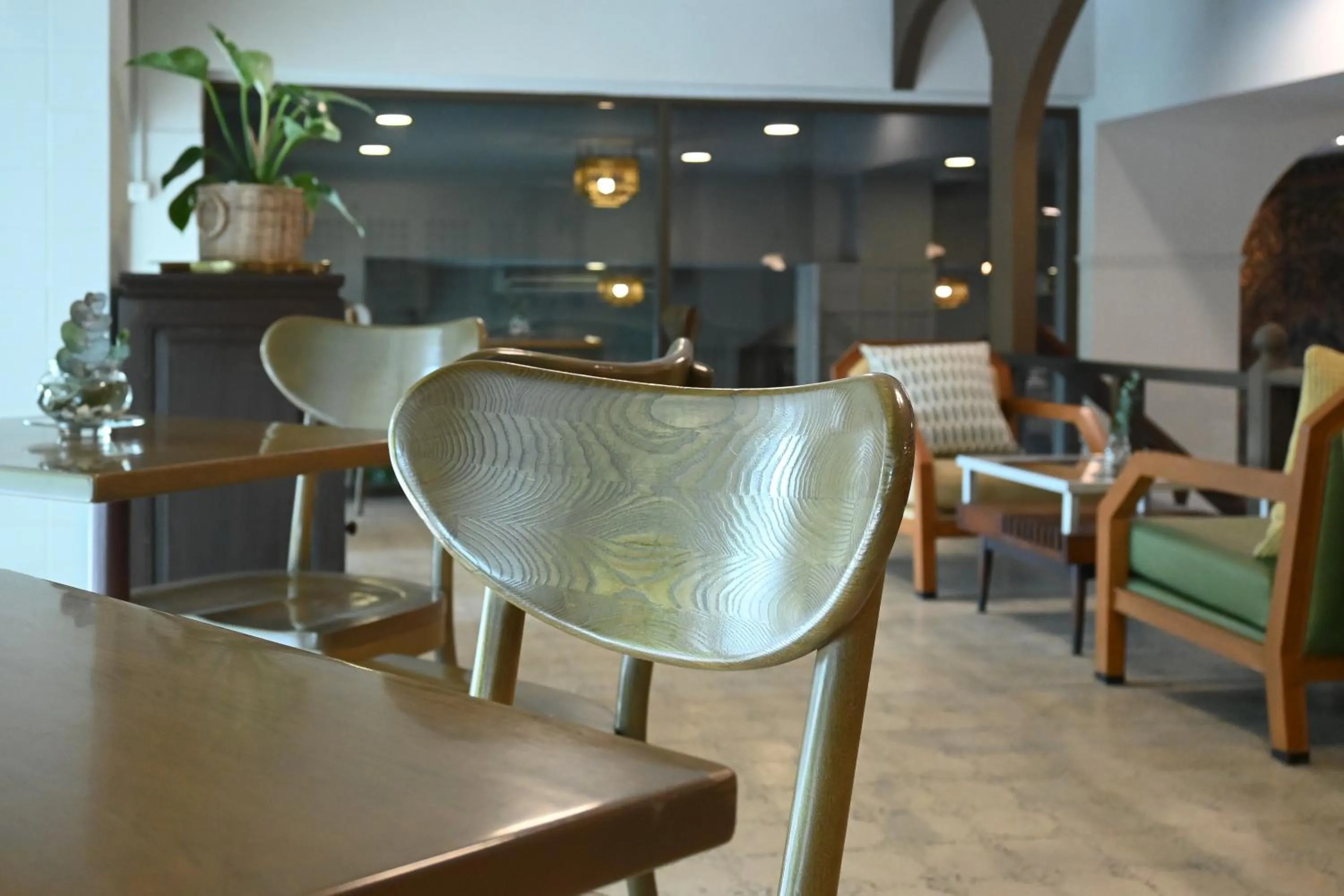 Restaurant/places to eat in The Krungkasem Srikrung Hotel