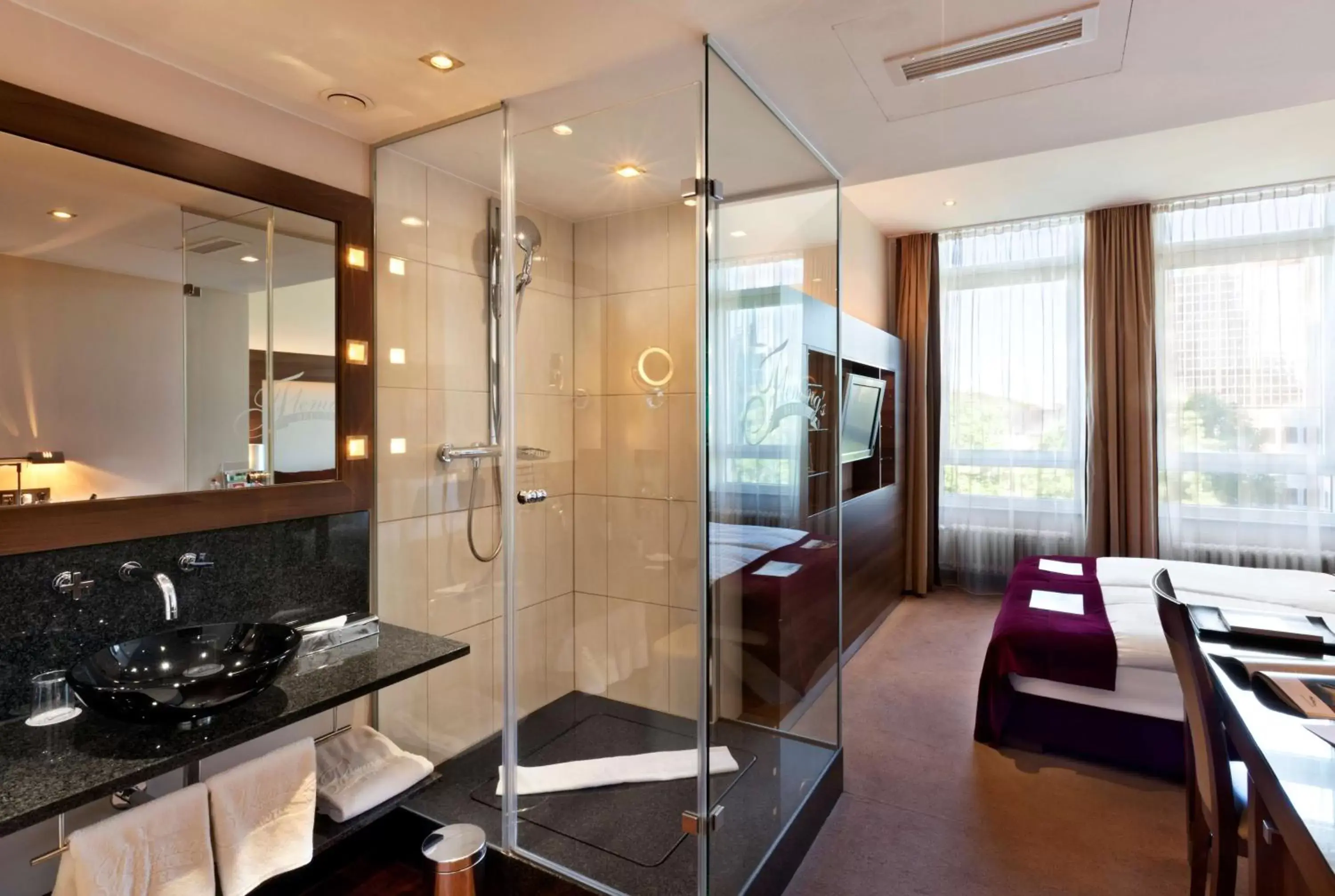 Bathroom in Flemings Selection Hotel Frankfurt-City