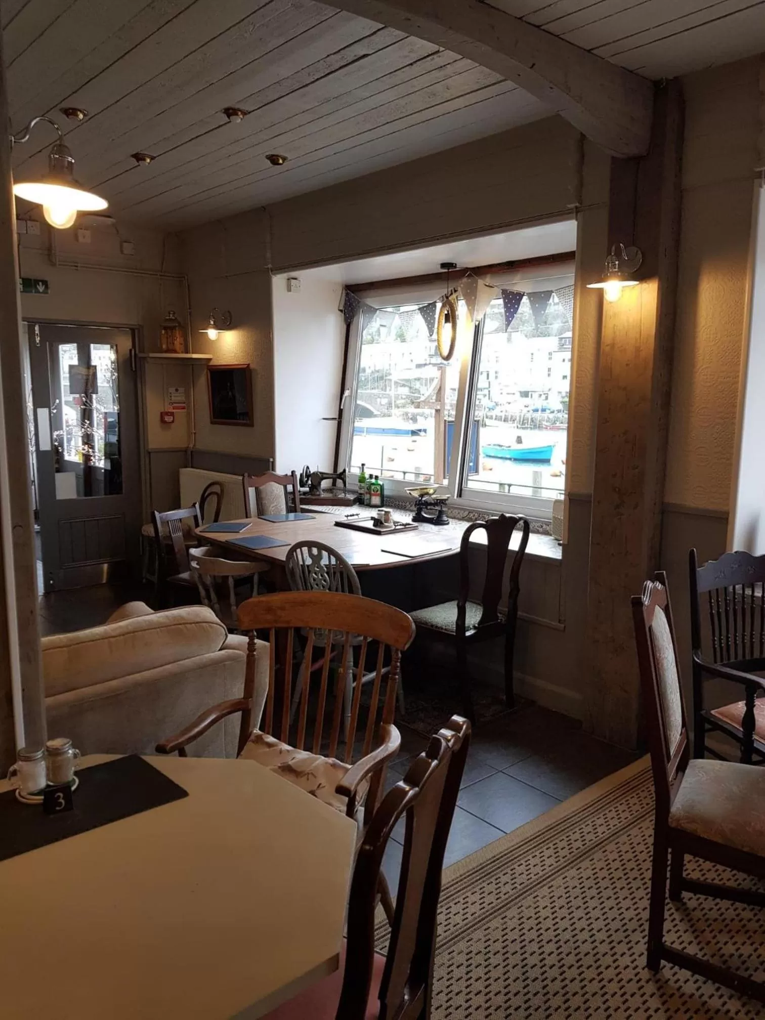 Lounge or bar, Restaurant/Places to Eat in The Harbour Moon