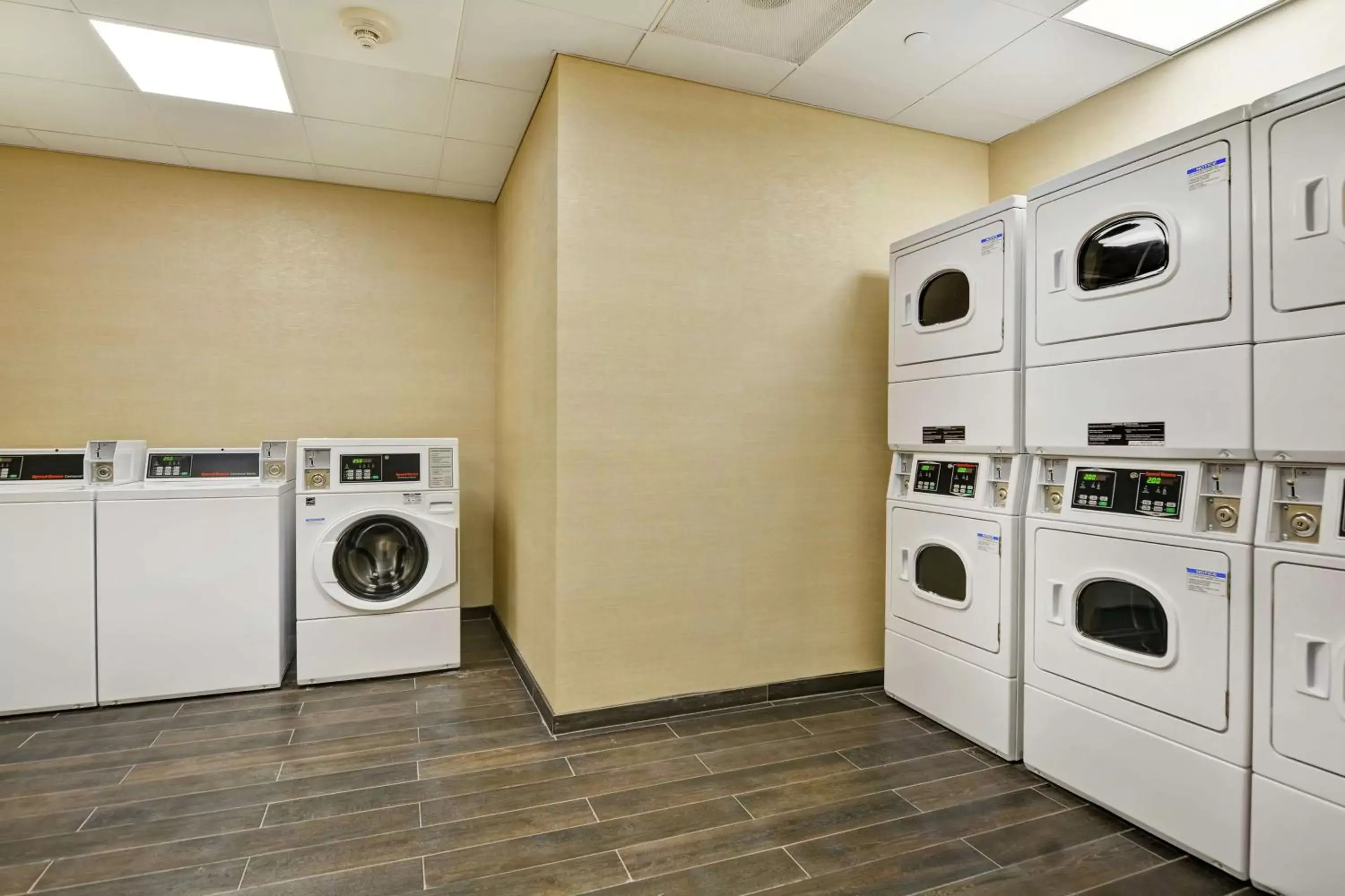 Property building in Homewood Suites By Hilton Poughkeepsie Property building in Homewood Suites By Hilton Poughkeepsie