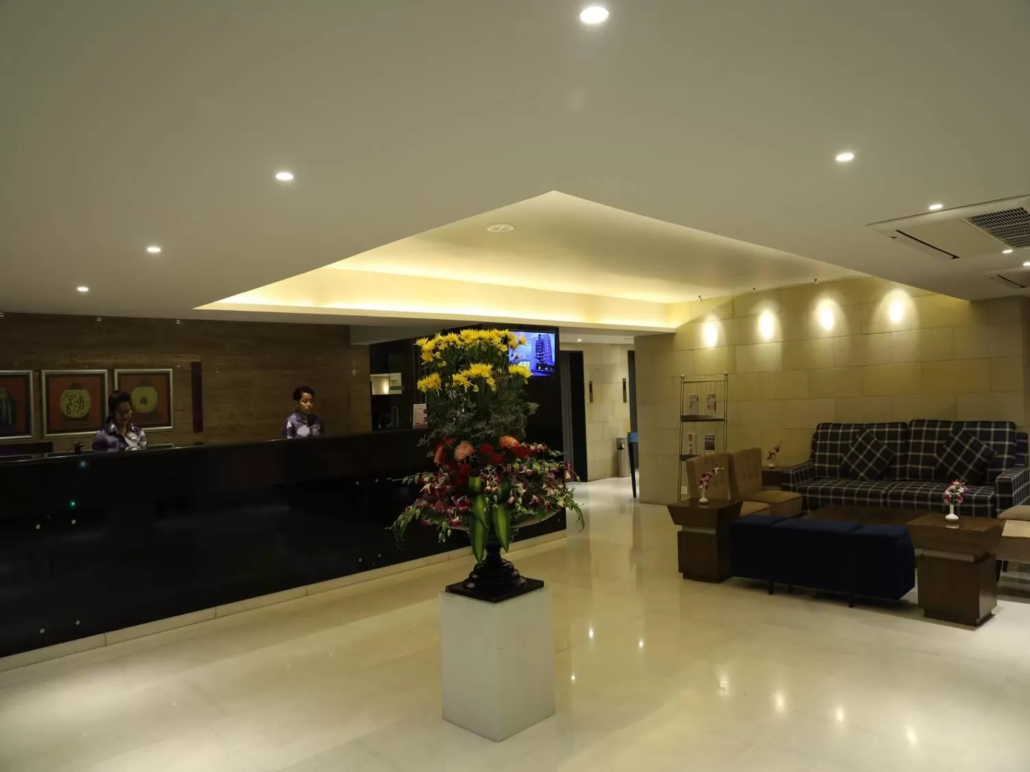 Lobby or reception in Royal Orchid Golden Suites Pune