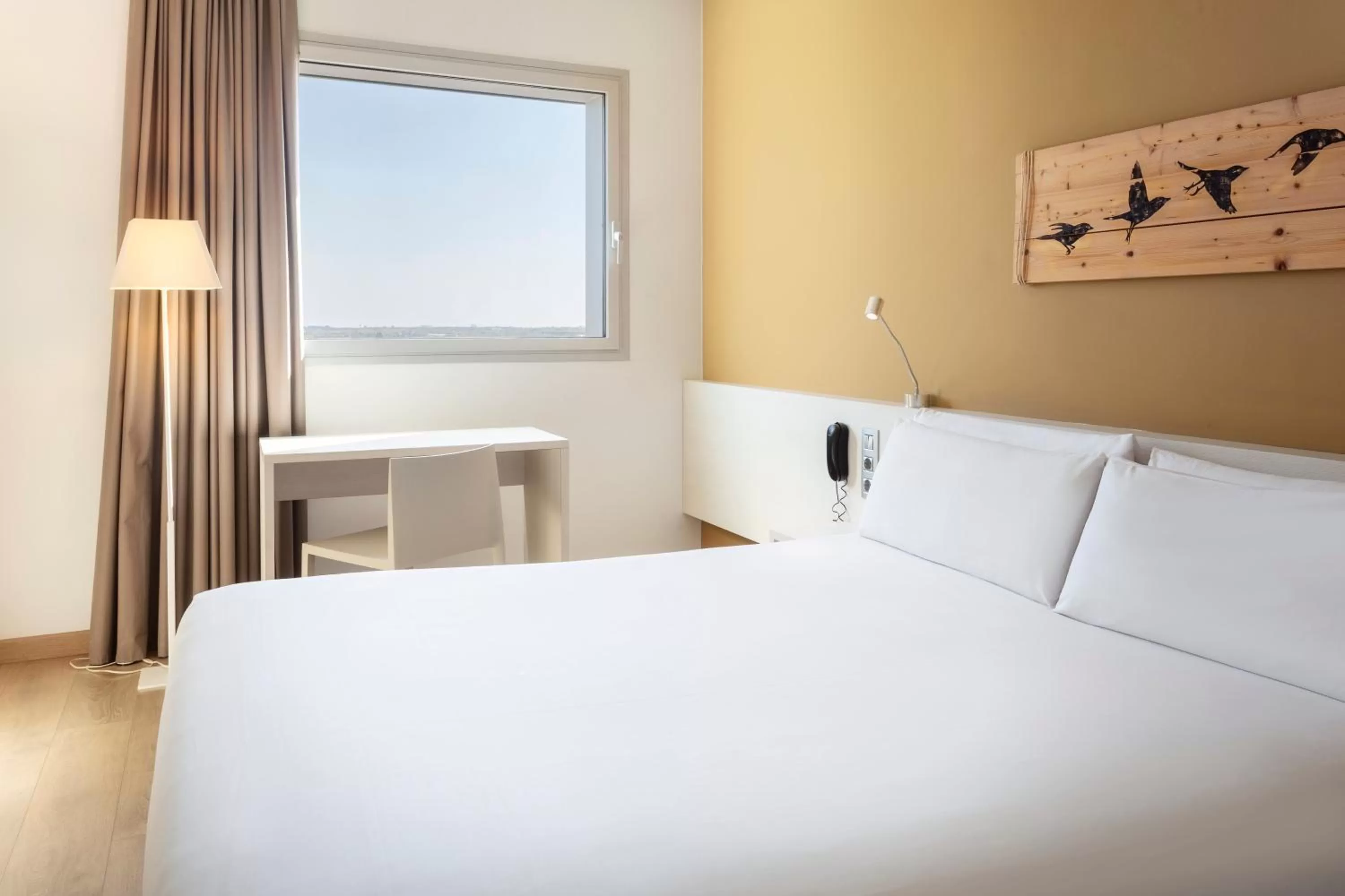 Bed in B&B HOTEL Barcelona Viladecans