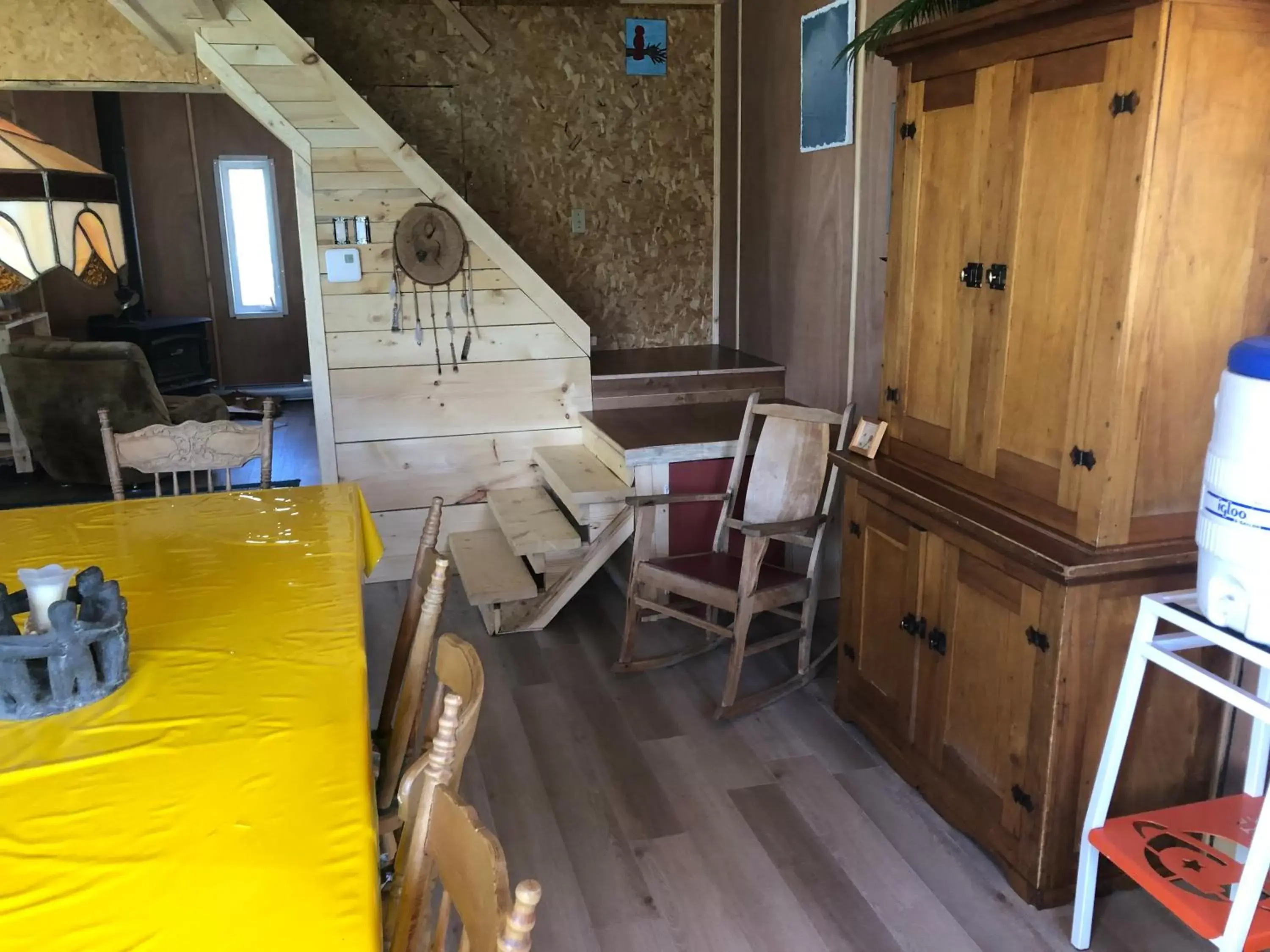 Kitchen or kitchenette, Dining Area in Gîte de la Montagne Enchantée