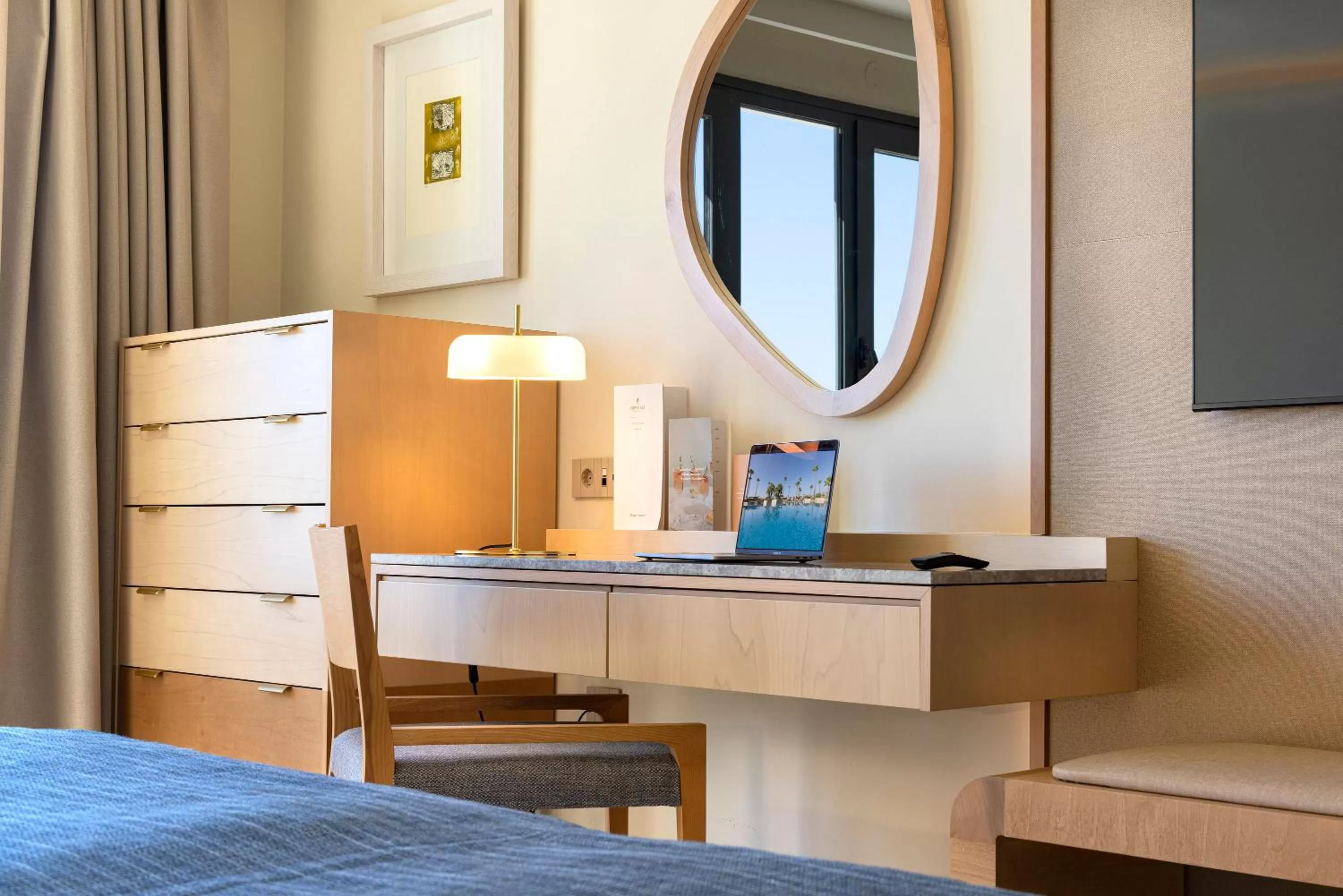 Decorative detail, Bed in Hipotels Barrosa Palace & Spa