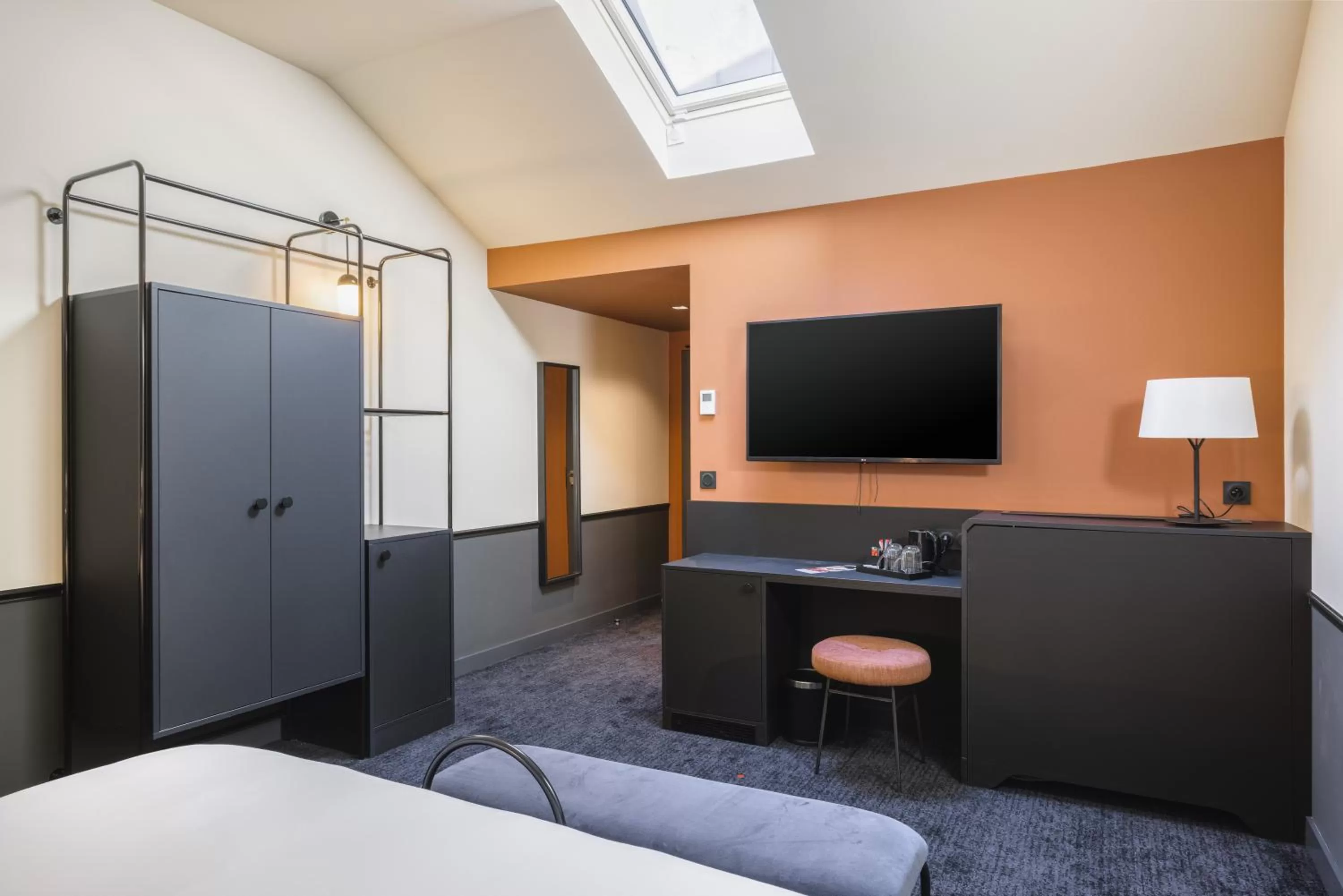 Photo of the whole room, Bed in Mercure Bordeaux Centre Gare Atlantic