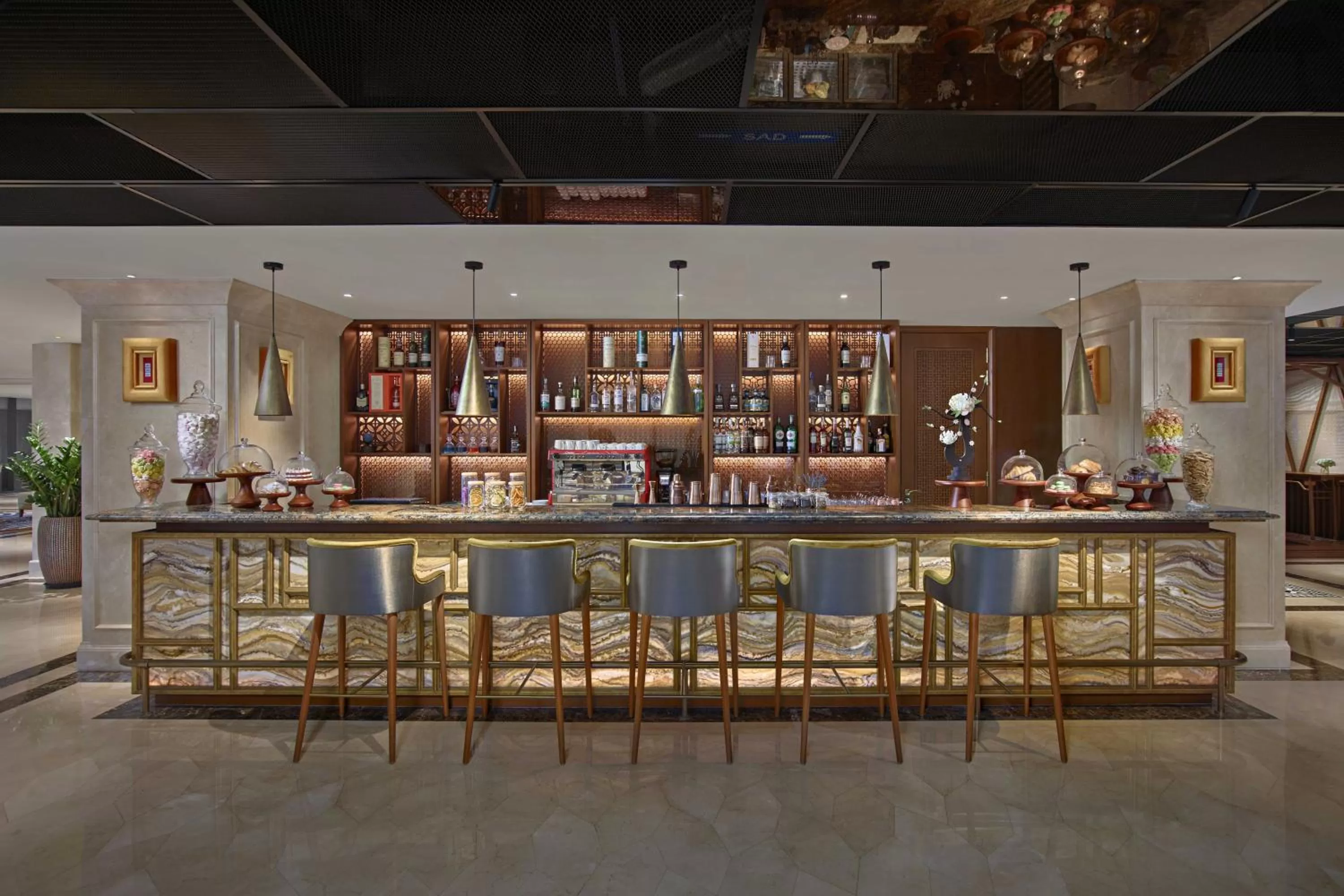 Lounge or bar in Grand Mercure Hanoi