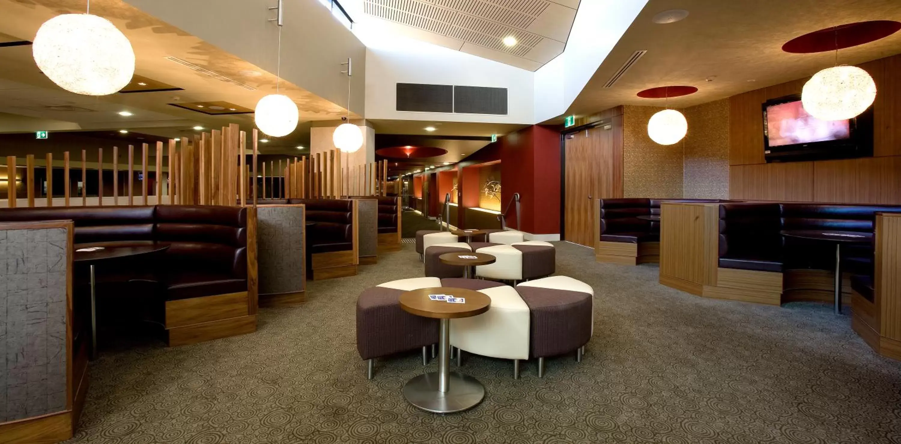 Lounge or bar, Lounge/Bar in Mercure Sydney Liverpool