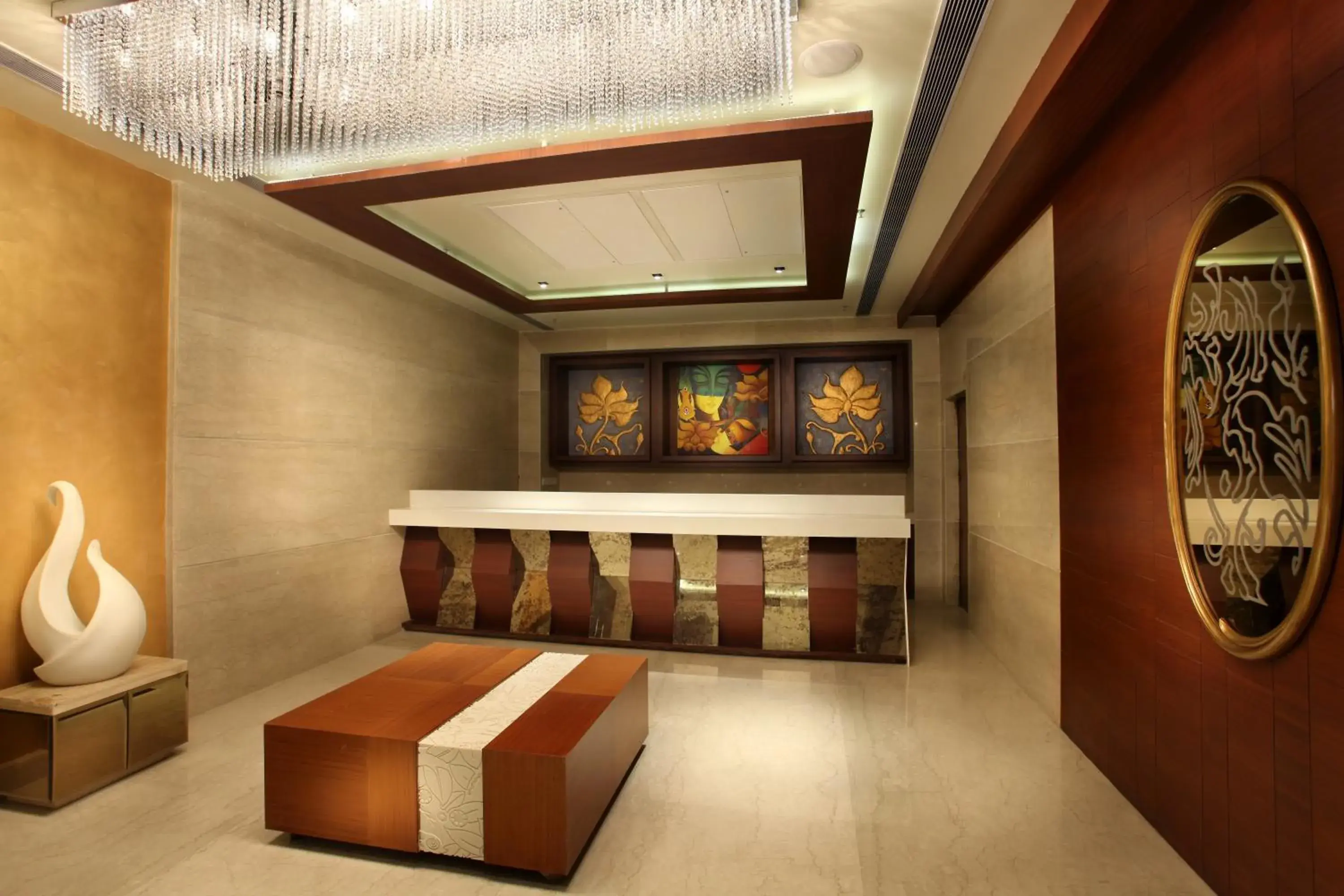 Lobby or reception, Lobby/Reception in Mahagun Sarovar Portico Suites Ghaziabad