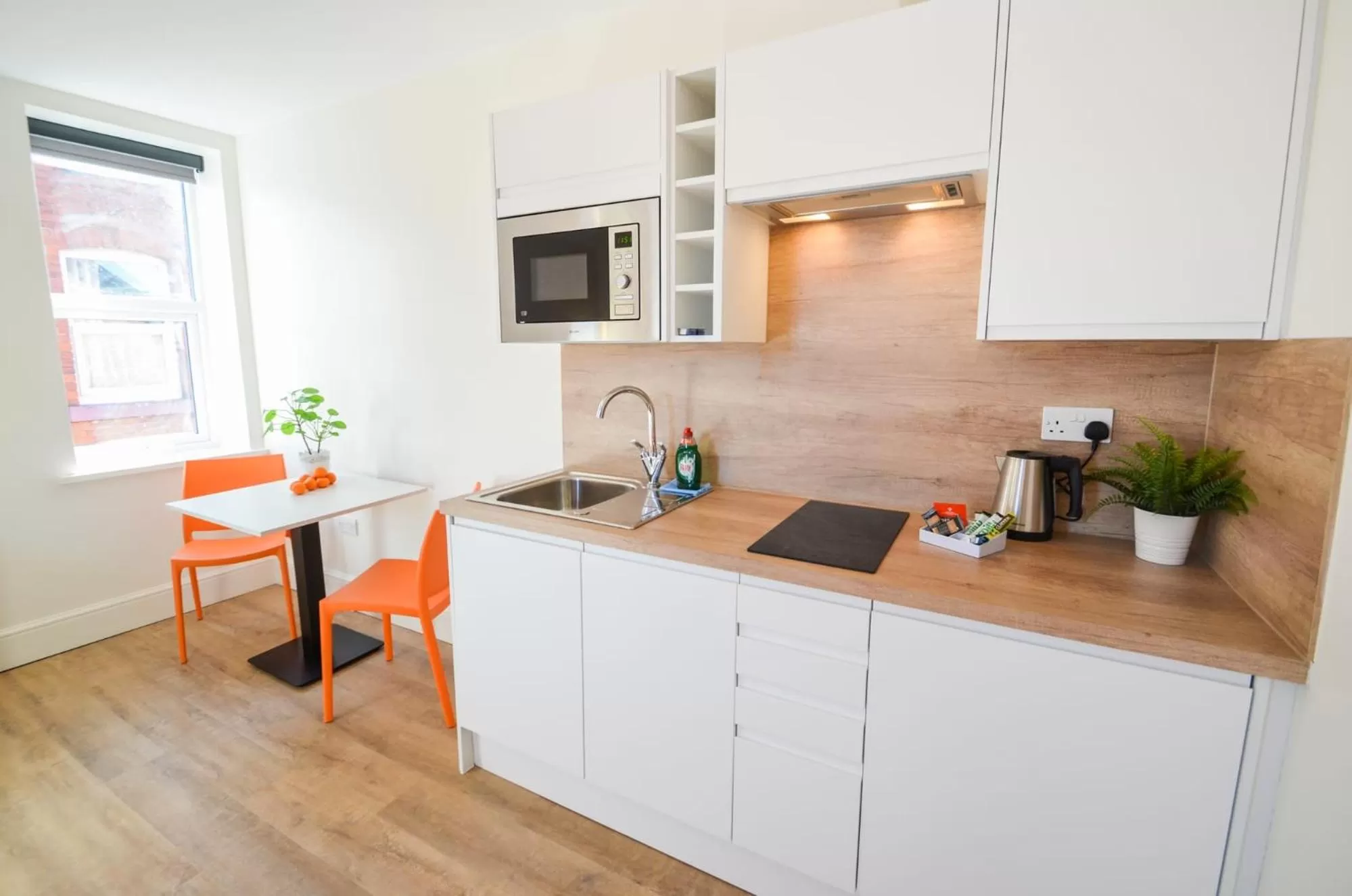 Kitchen or kitchenette, Kitchen/Kitchenette in The Birchover Residences Trent Bridge