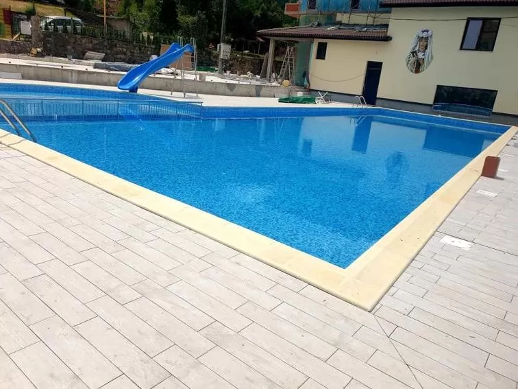 Swimming pool in Eco Hotel Momata