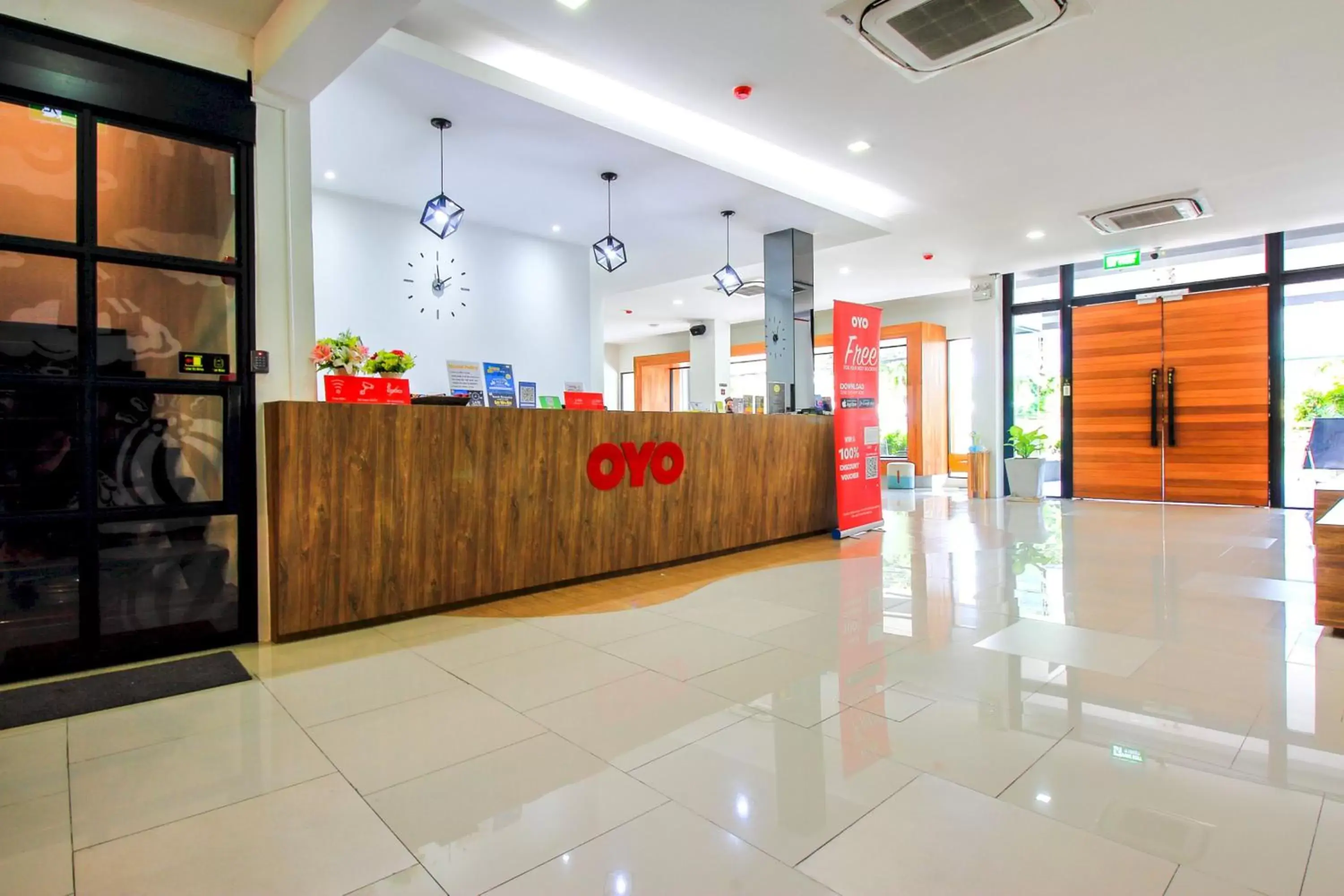 Lobby or reception, Lobby/Reception in Super OYO 426 All Day Hostel at Sukhmvit