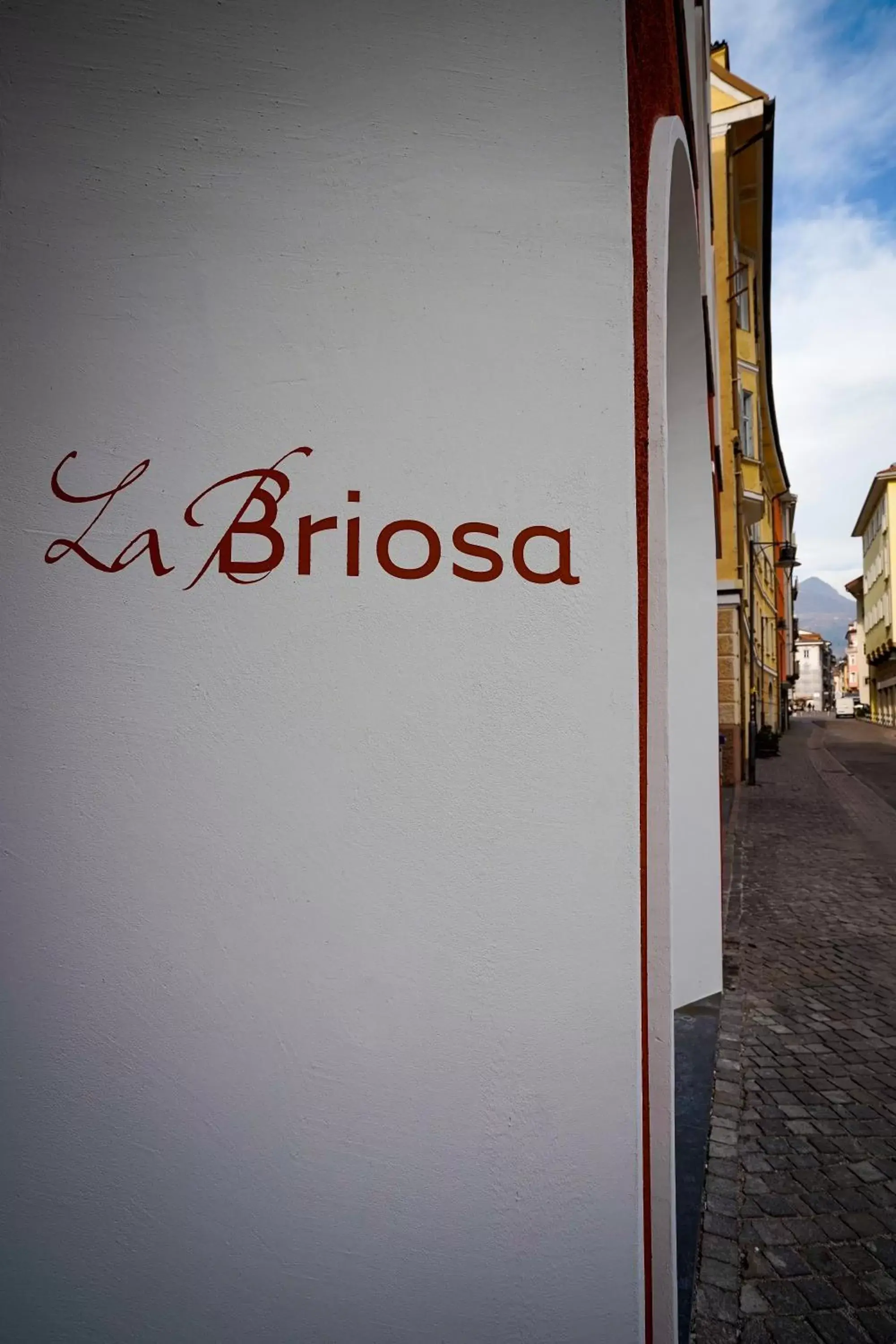 Facade/entrance, Property Logo/Sign in La Briosa