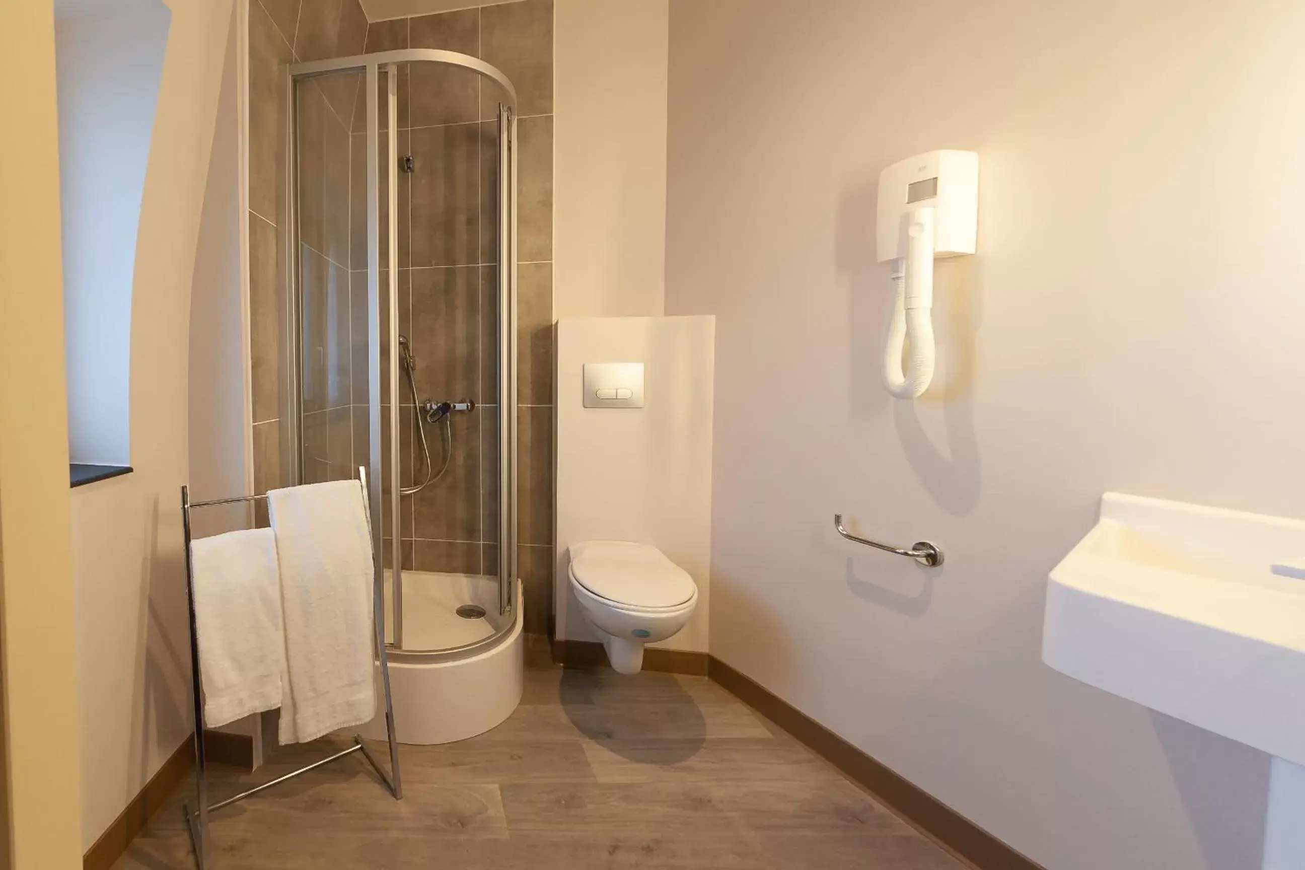 Shower, Bathroom in Hôtel Nancy Gare-Congrés
