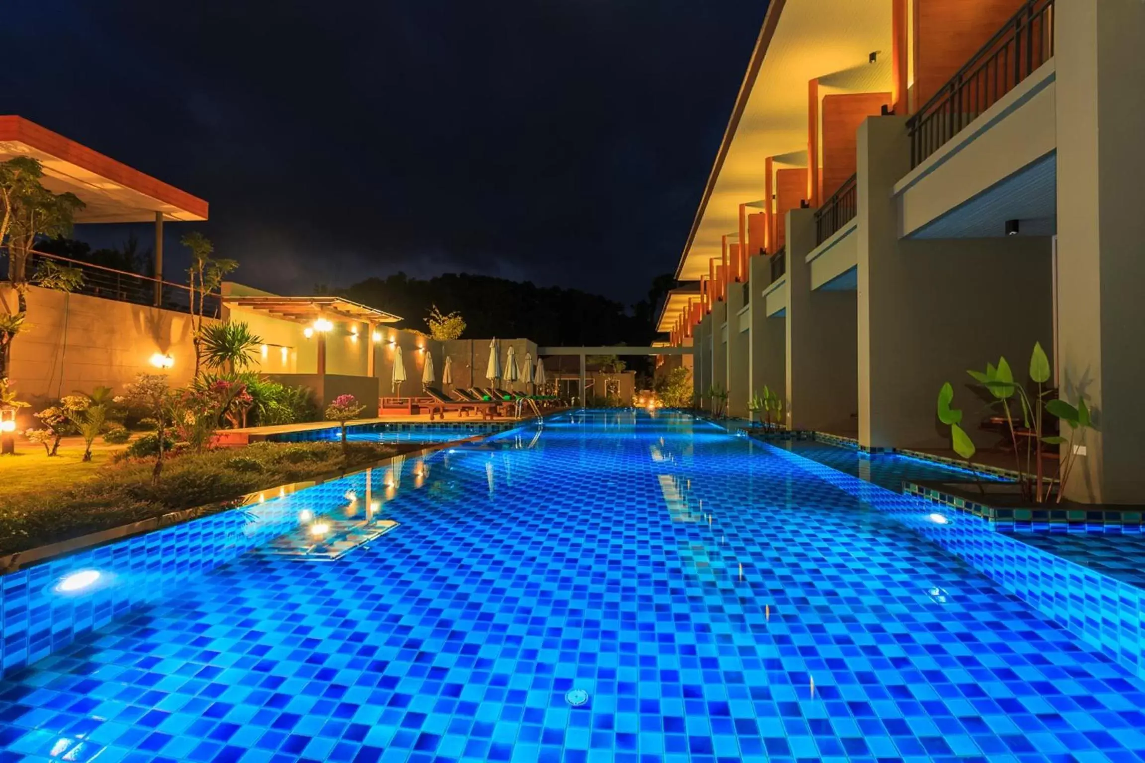 Night, Swimming Pool in Khaolak Forest Resort