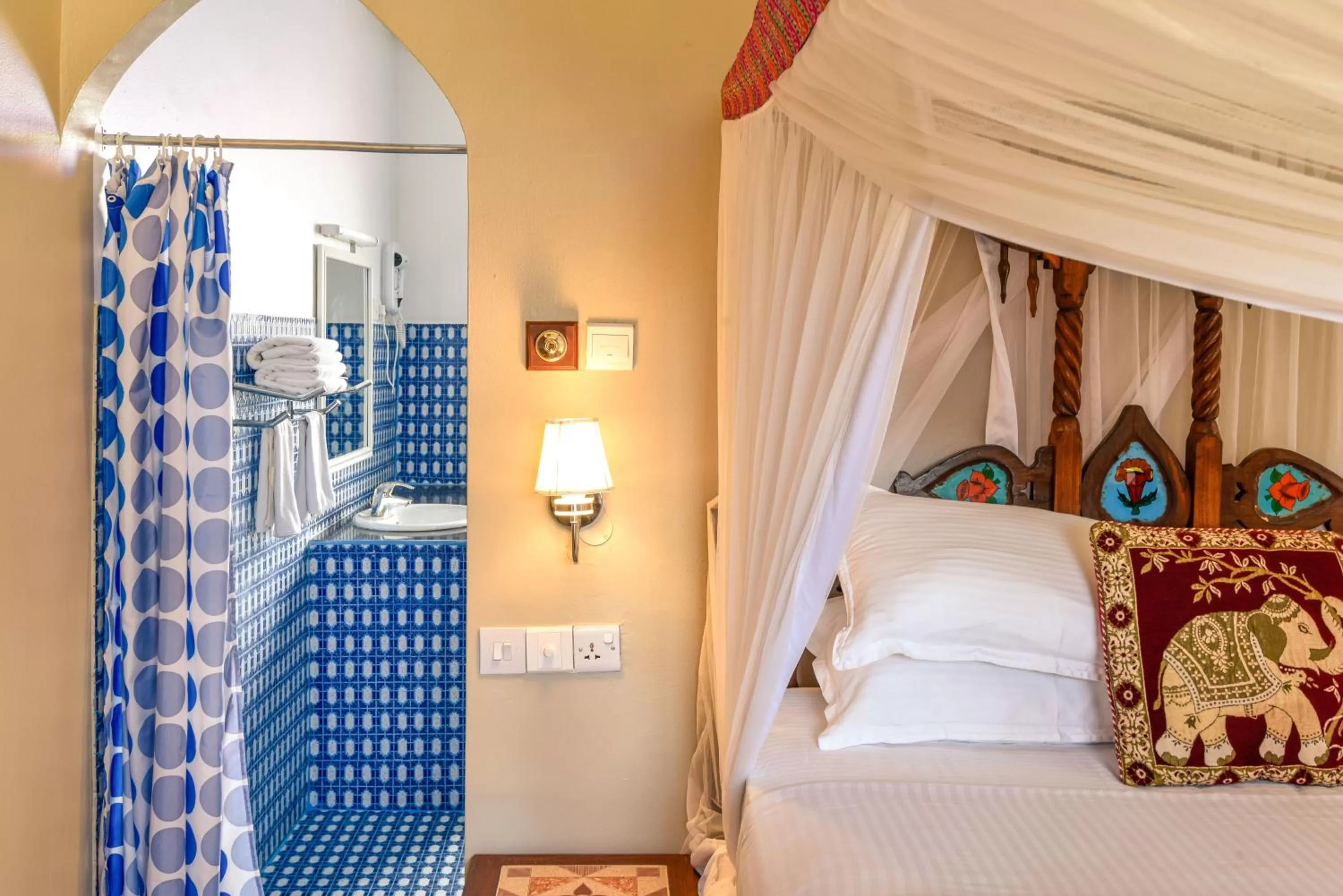 Bed in Tembo House Hotel