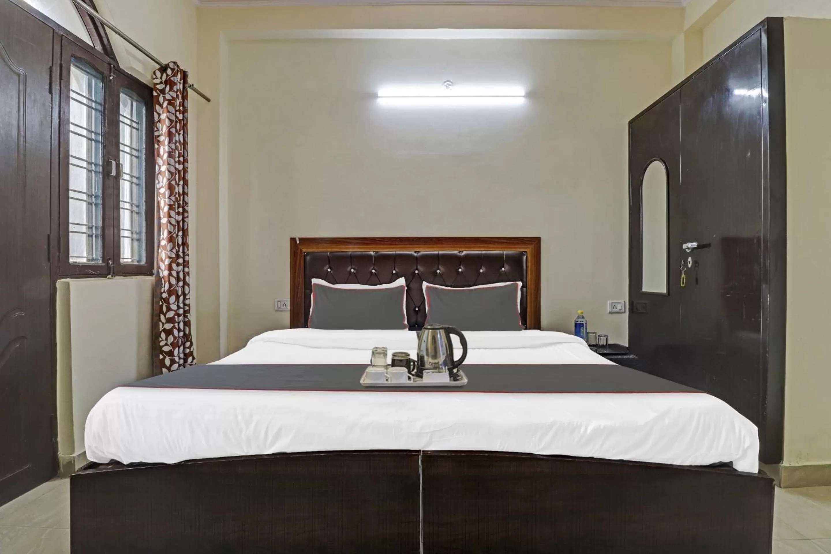 Bedroom, Bed in OYO Flagship Hotel Chandra palace