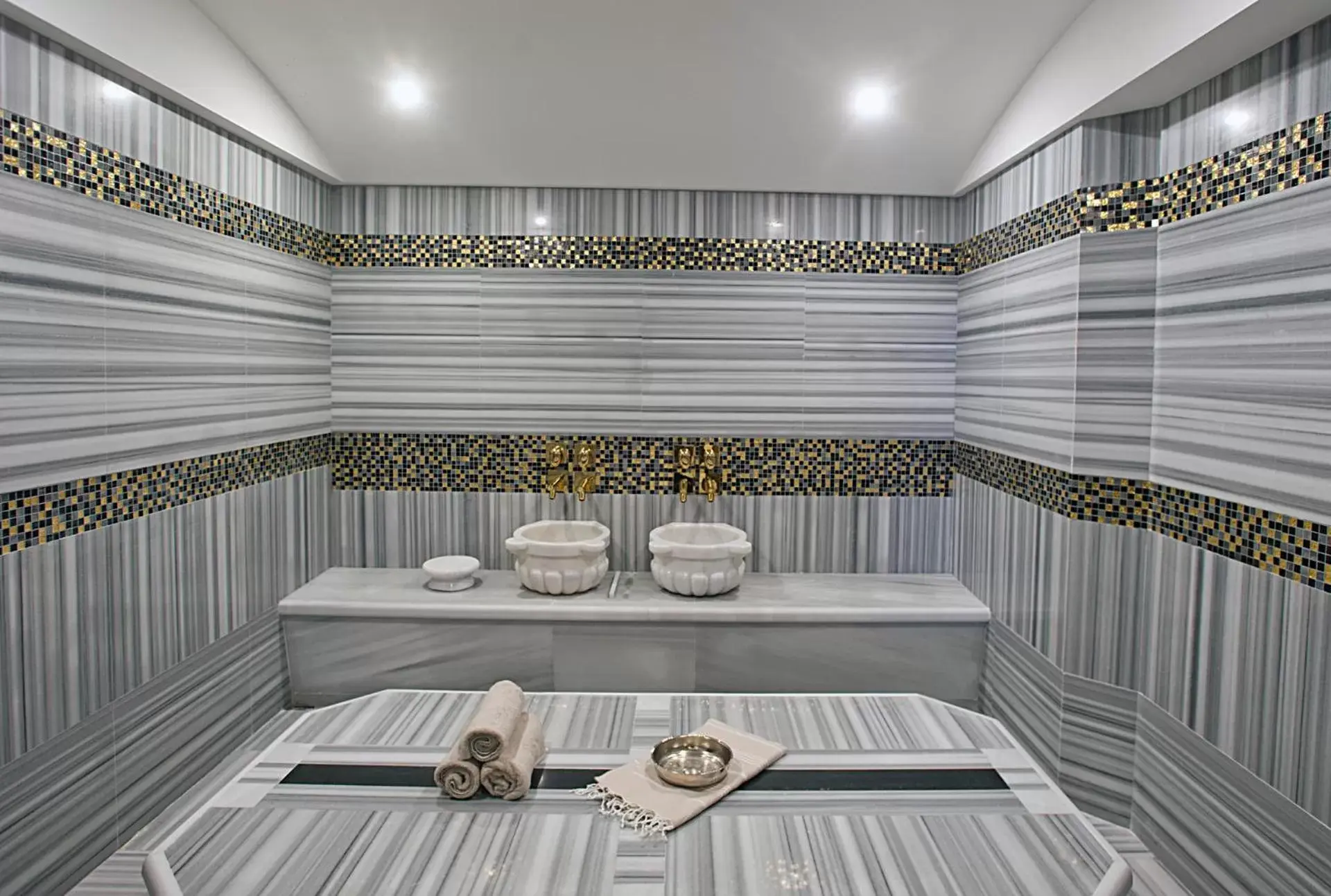 Massage in Cevahir Hotel Istanbul Asia