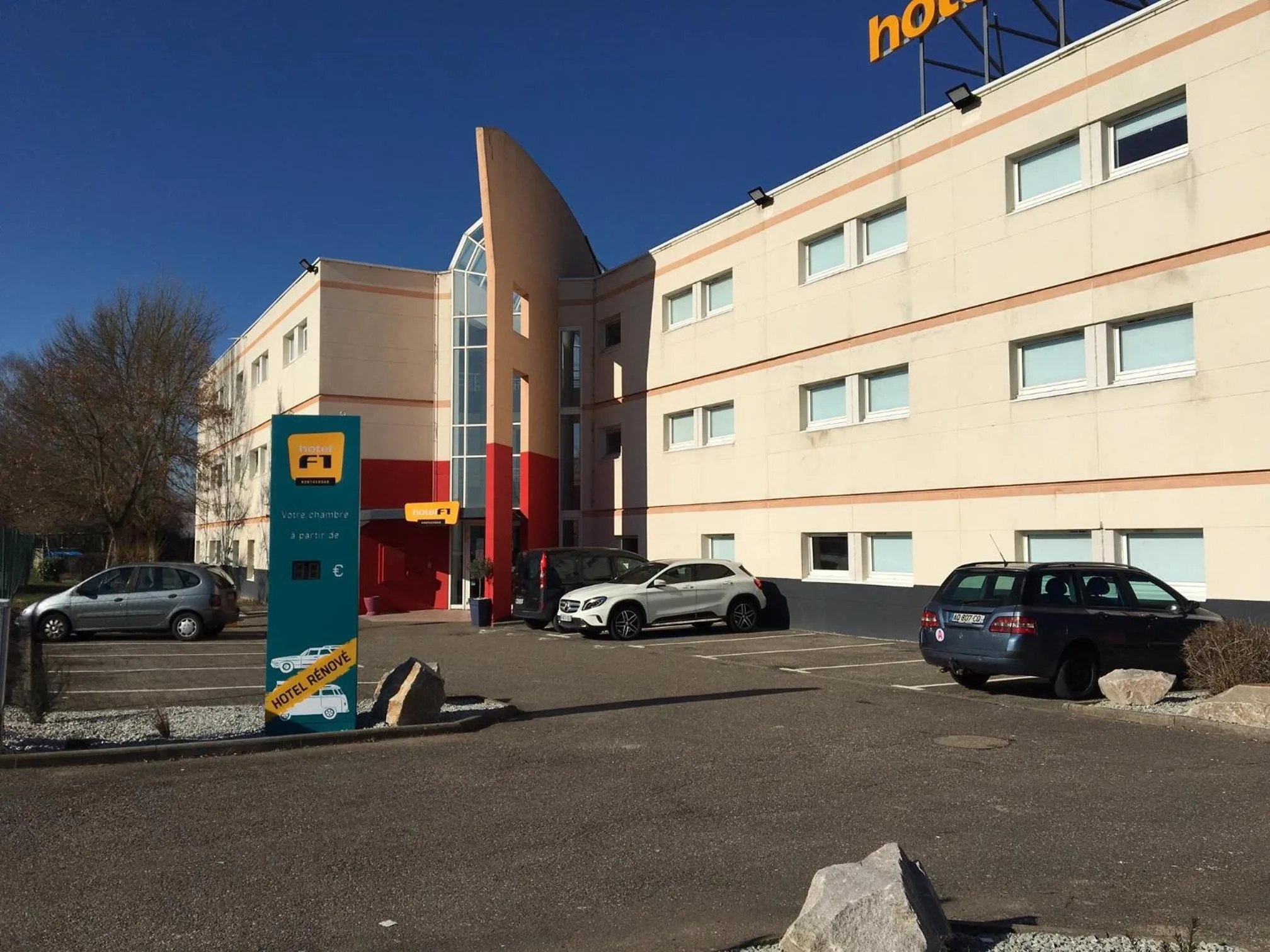 Facade/entrance in hôtel F1 Strasbourg Sud La Vigie