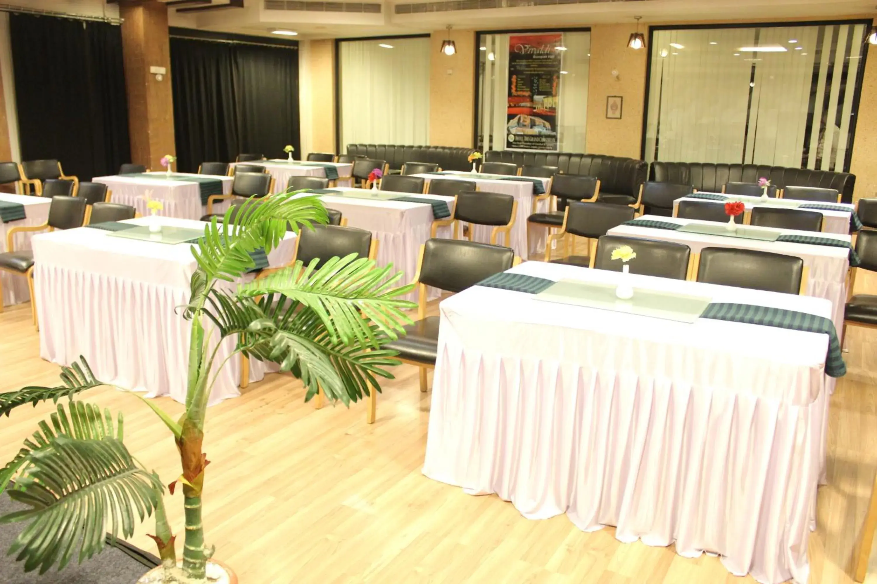 Banquet/Function facilities, Business Area/Conference Room in Hotel The Grand Chandiram