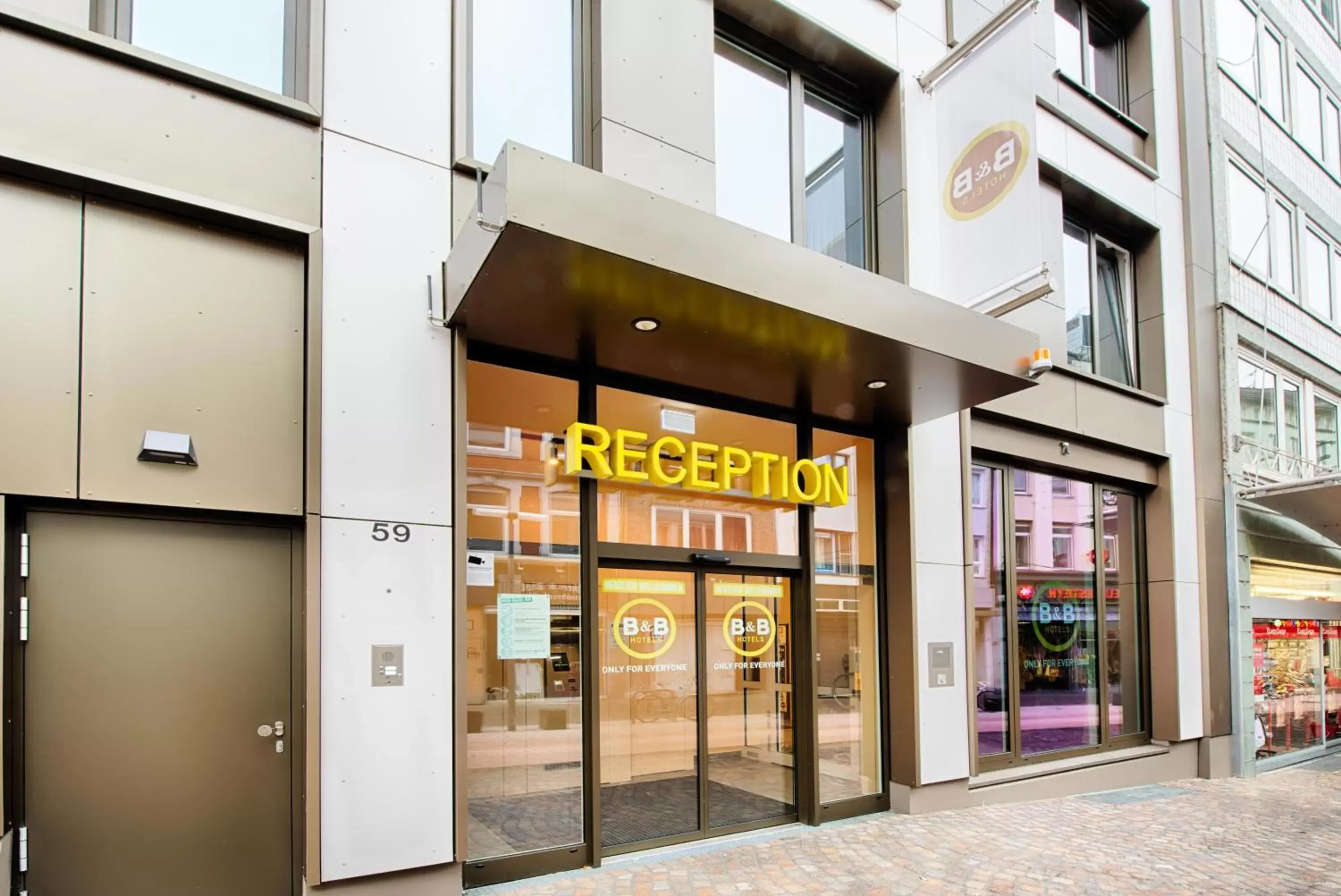 Property building in B&B Hotel Aachen-City