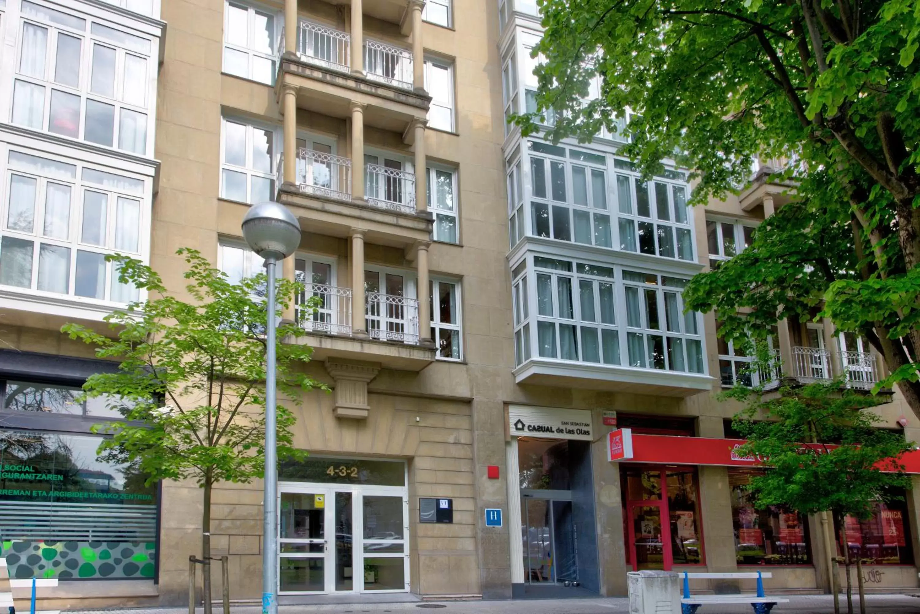 Property building in Casual de las Olas San Sebastián Property building in Casual de las Olas San Sebastián