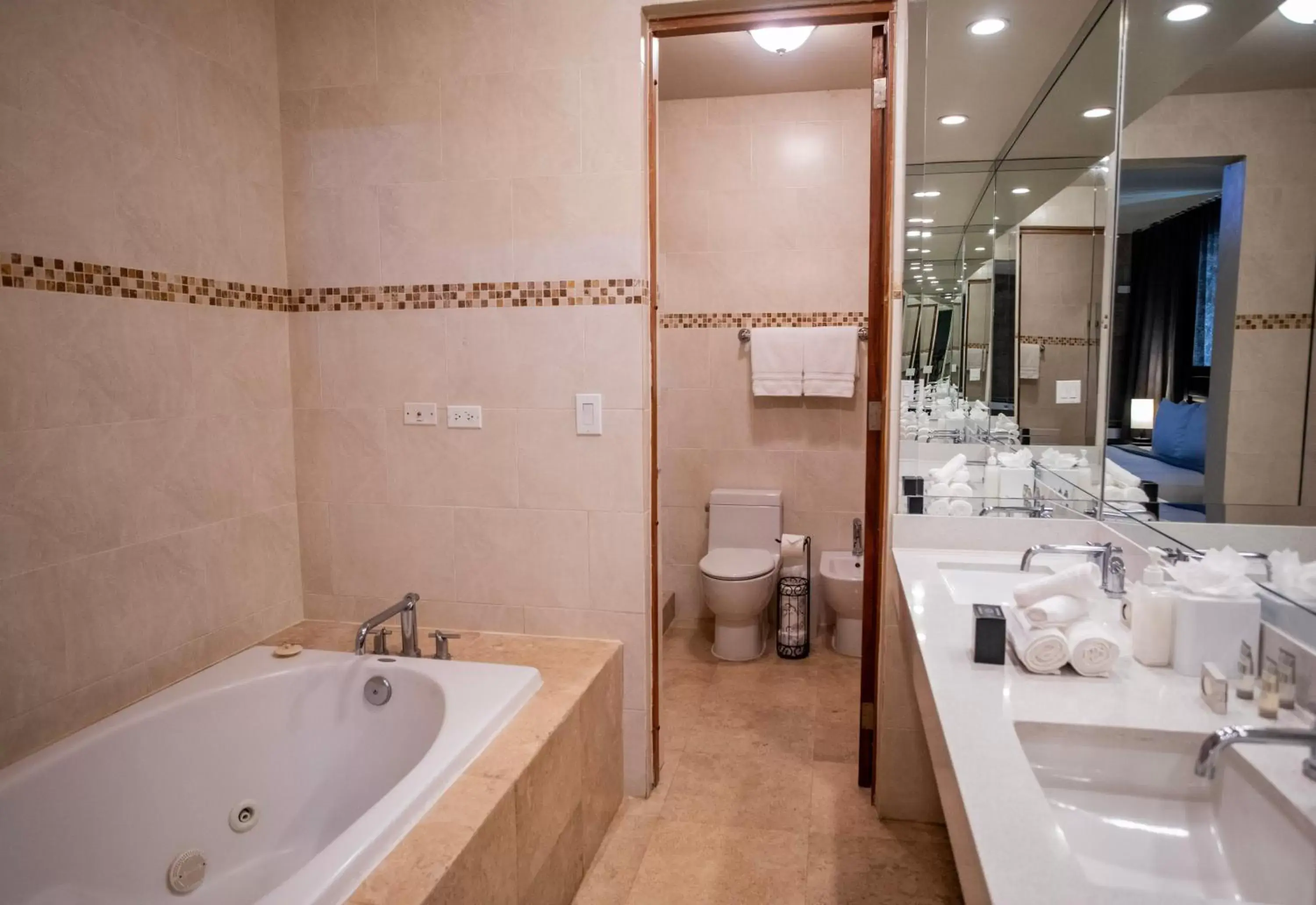 Bathroom in Ciqala Luxury Suites - San Juan