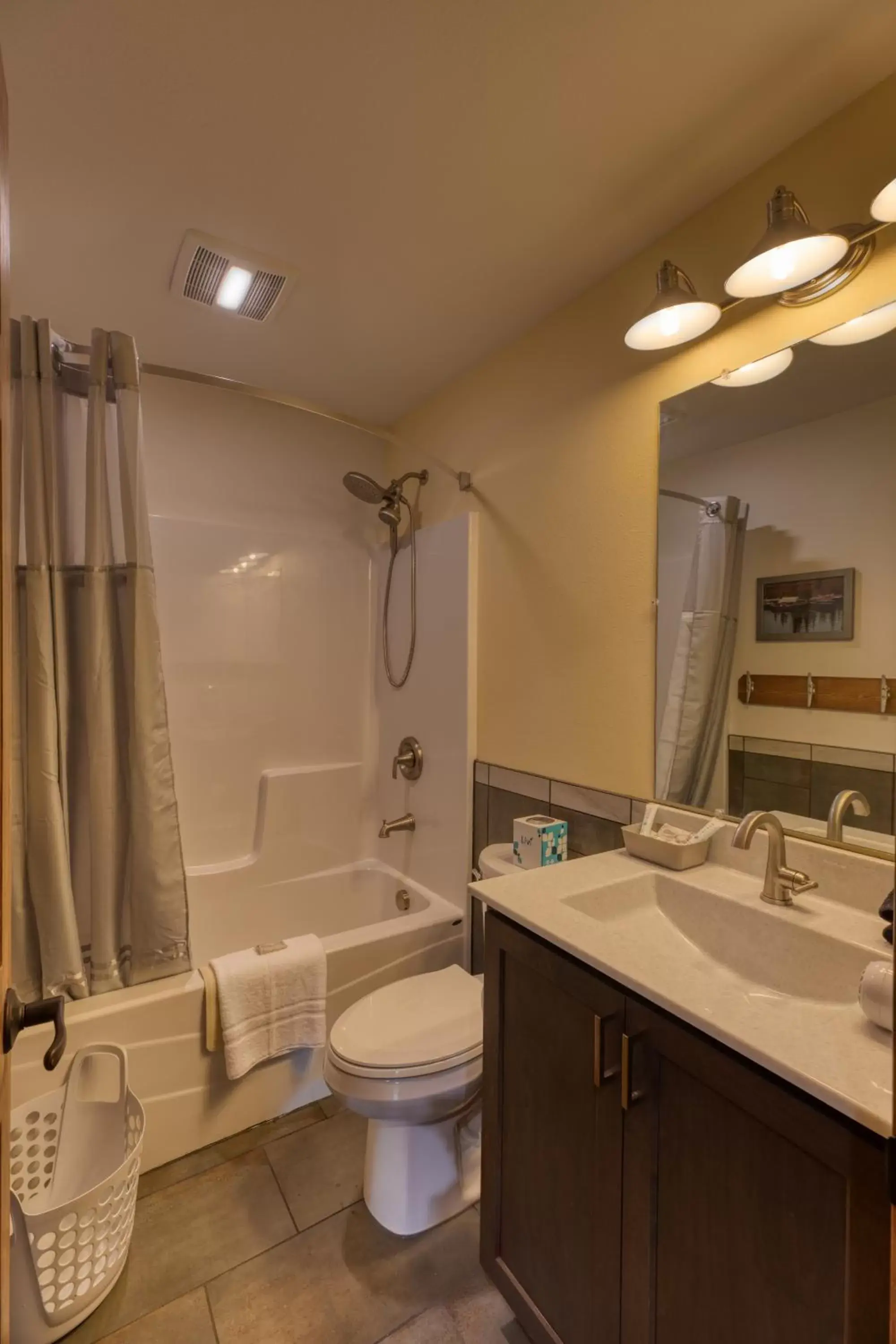 Bathroom in Lewis & Clark Resort