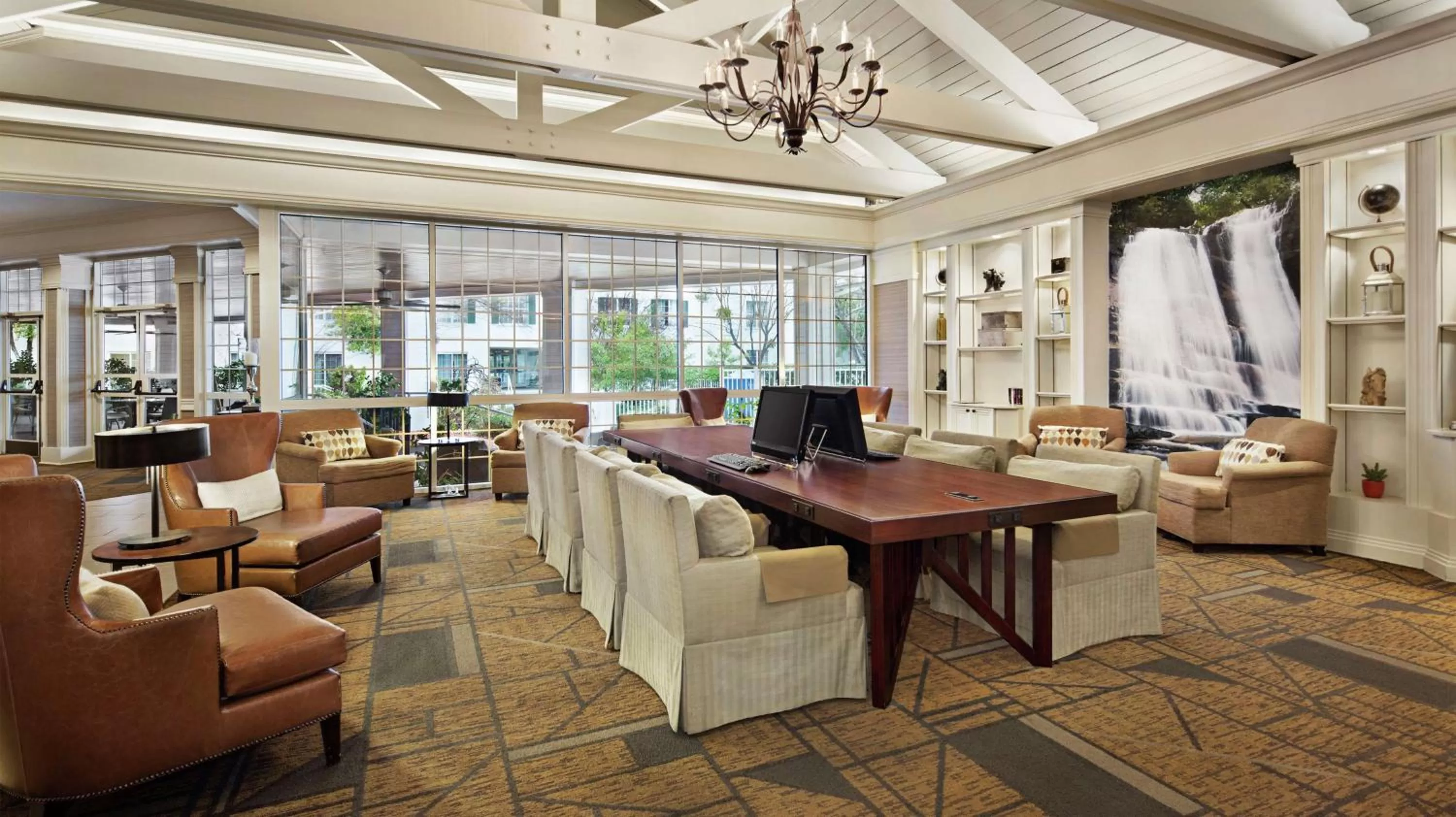 Business facilities in DoubleTree by Hilton Raleigh Durham Airport at Research Triangle Park