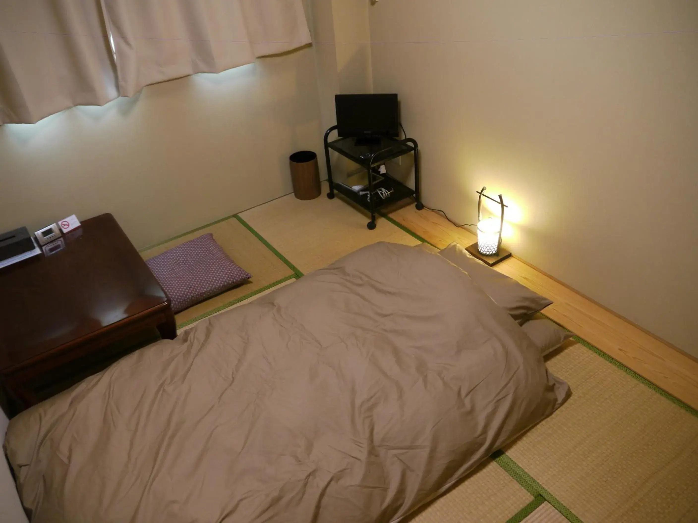 Photo of the whole room, Bed in Kyoto Hana Hostel