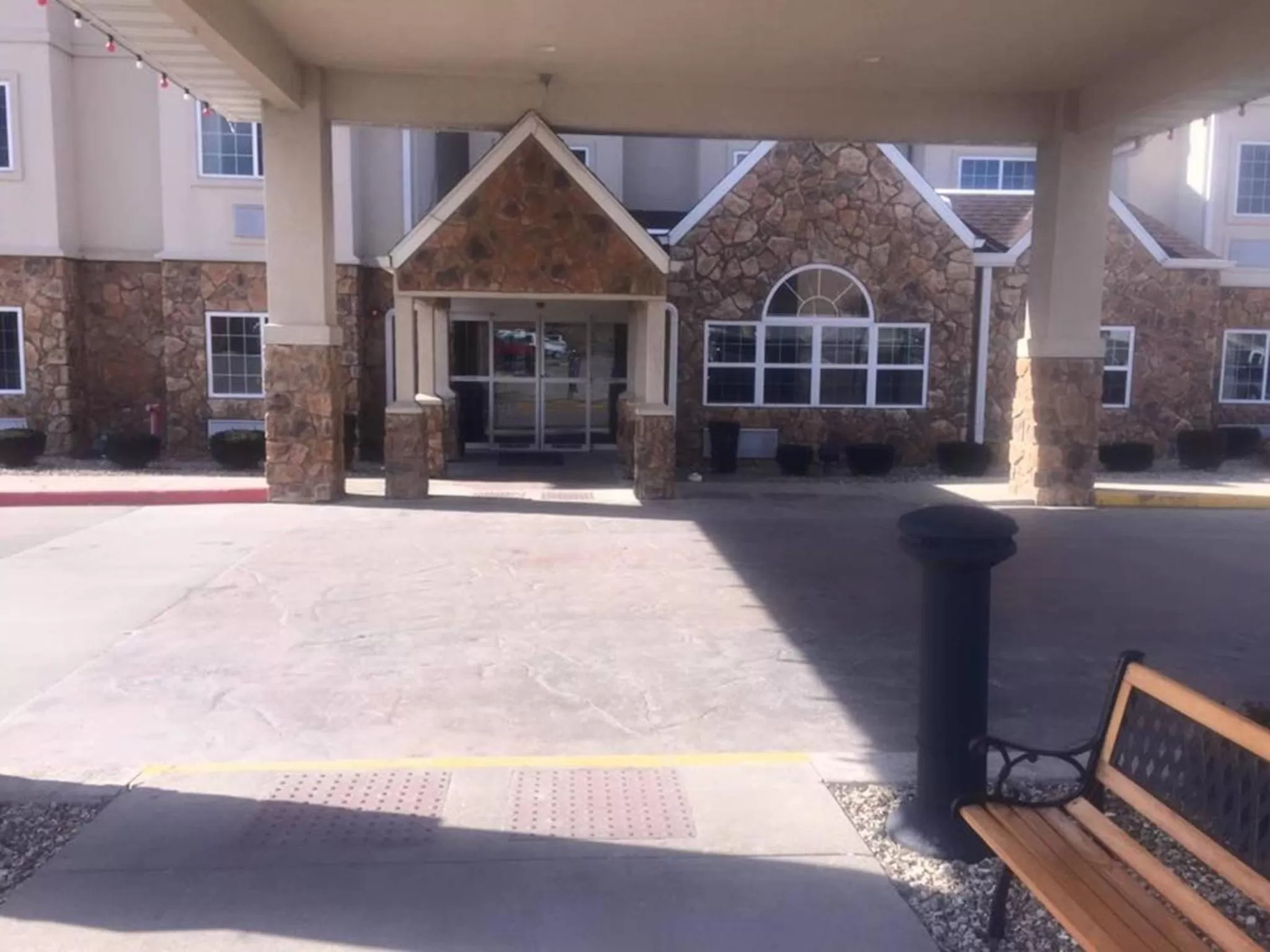 Staff in Microtel Inn & Suites by Wyndham Quincy Downtown - River Area